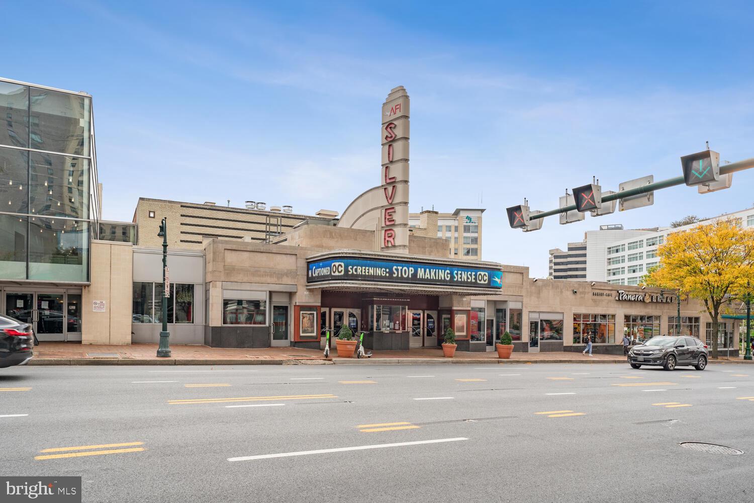 WOODSIDE - Residential