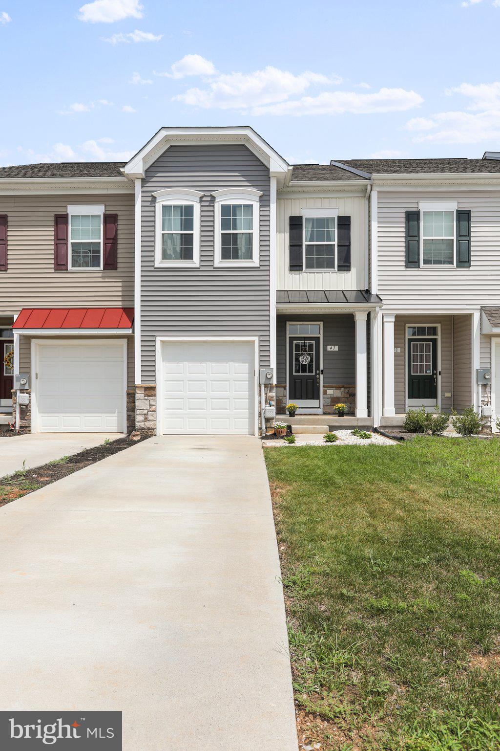 MCCAULEY CROSSING - Residential