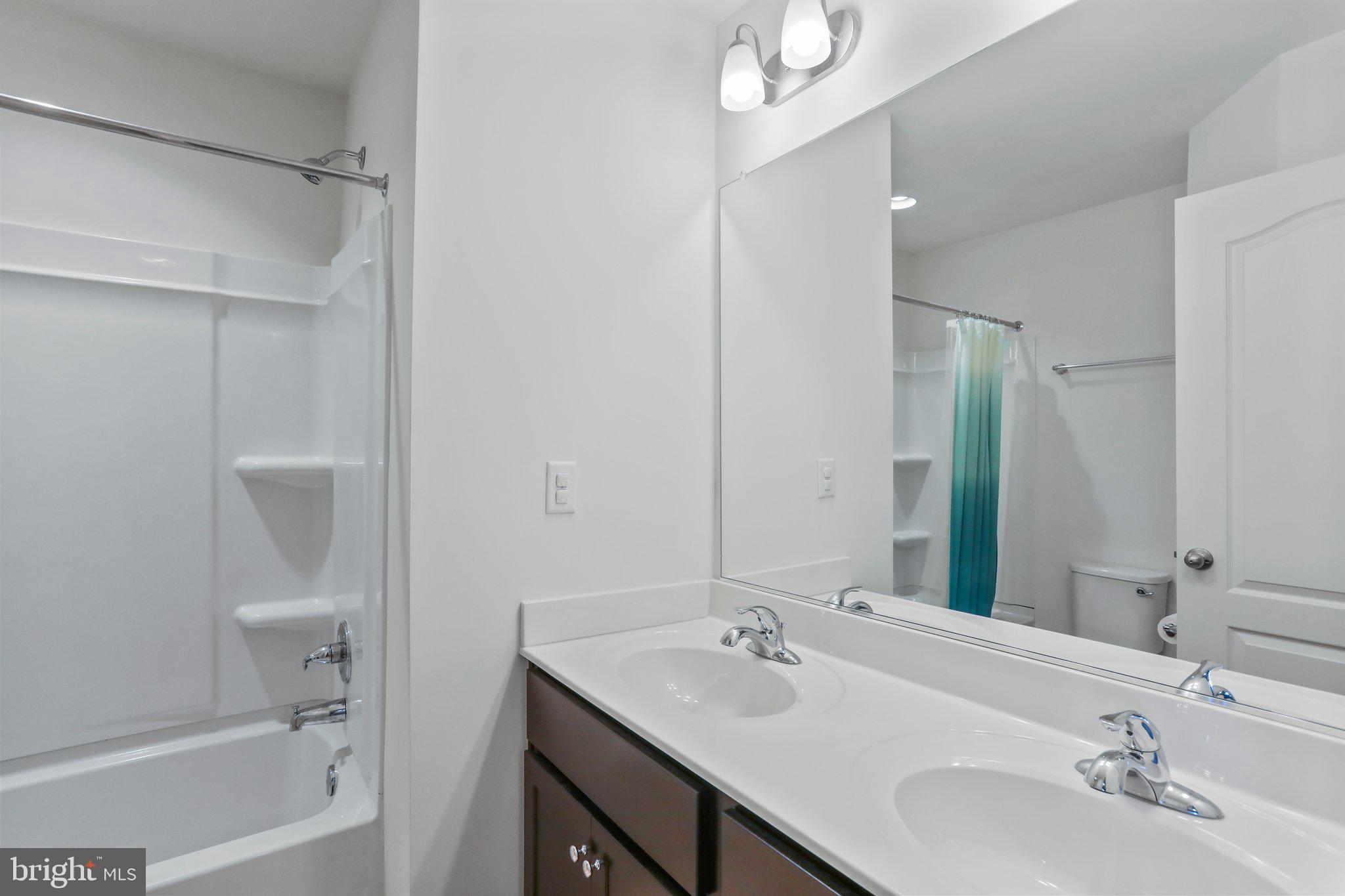 MCCAULEY CROSSING - Residential