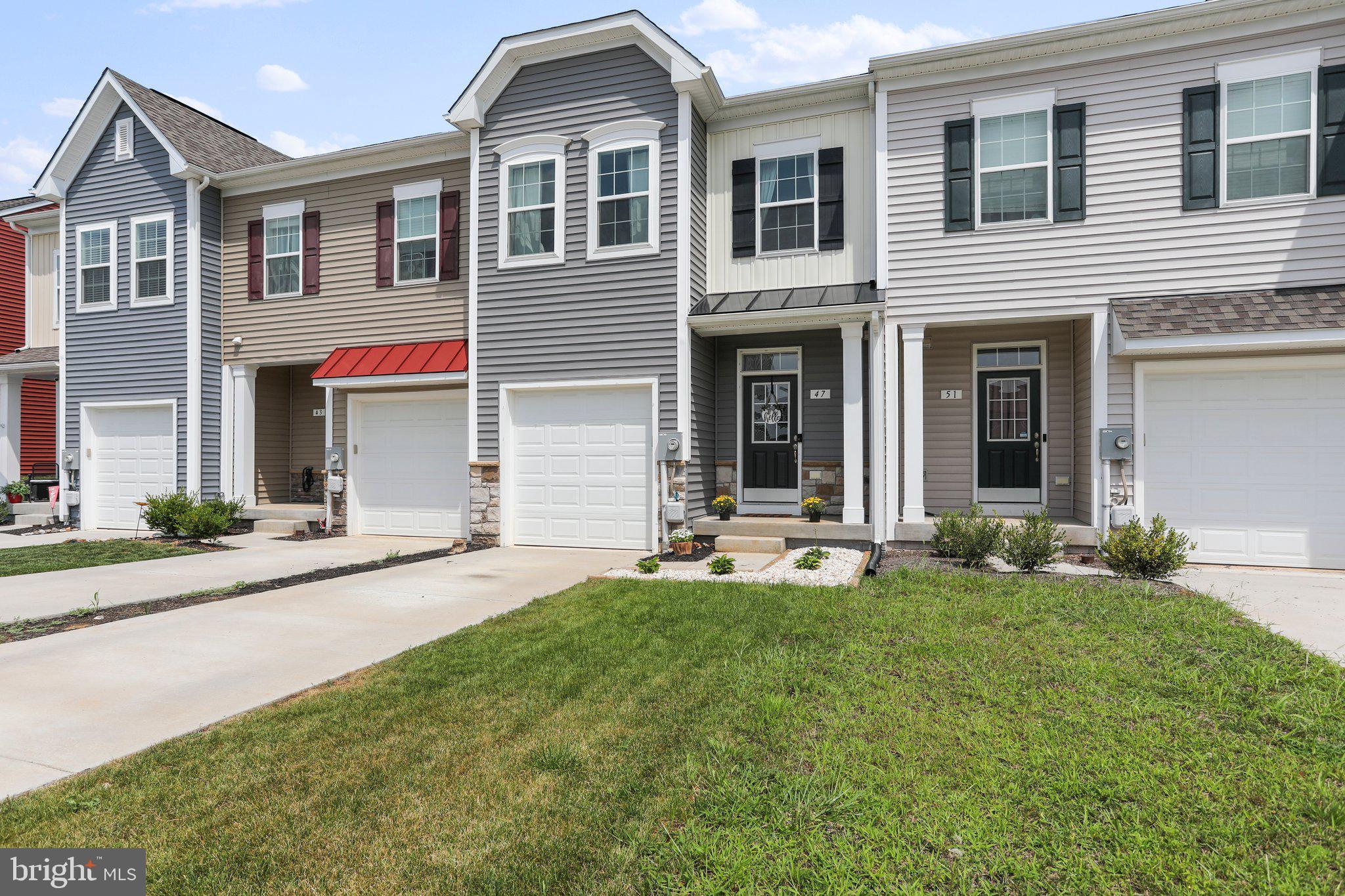 MCCAULEY CROSSING - Residential