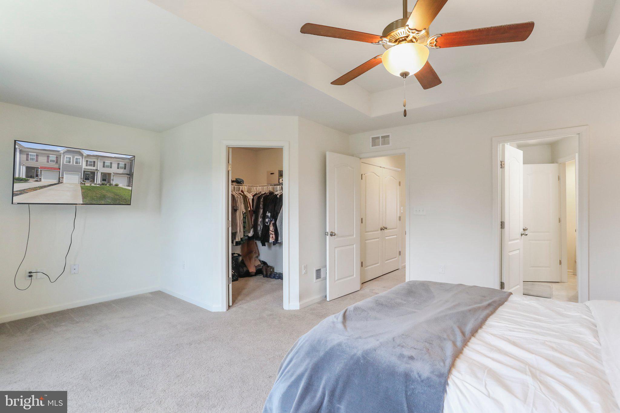 MCCAULEY CROSSING - Residential