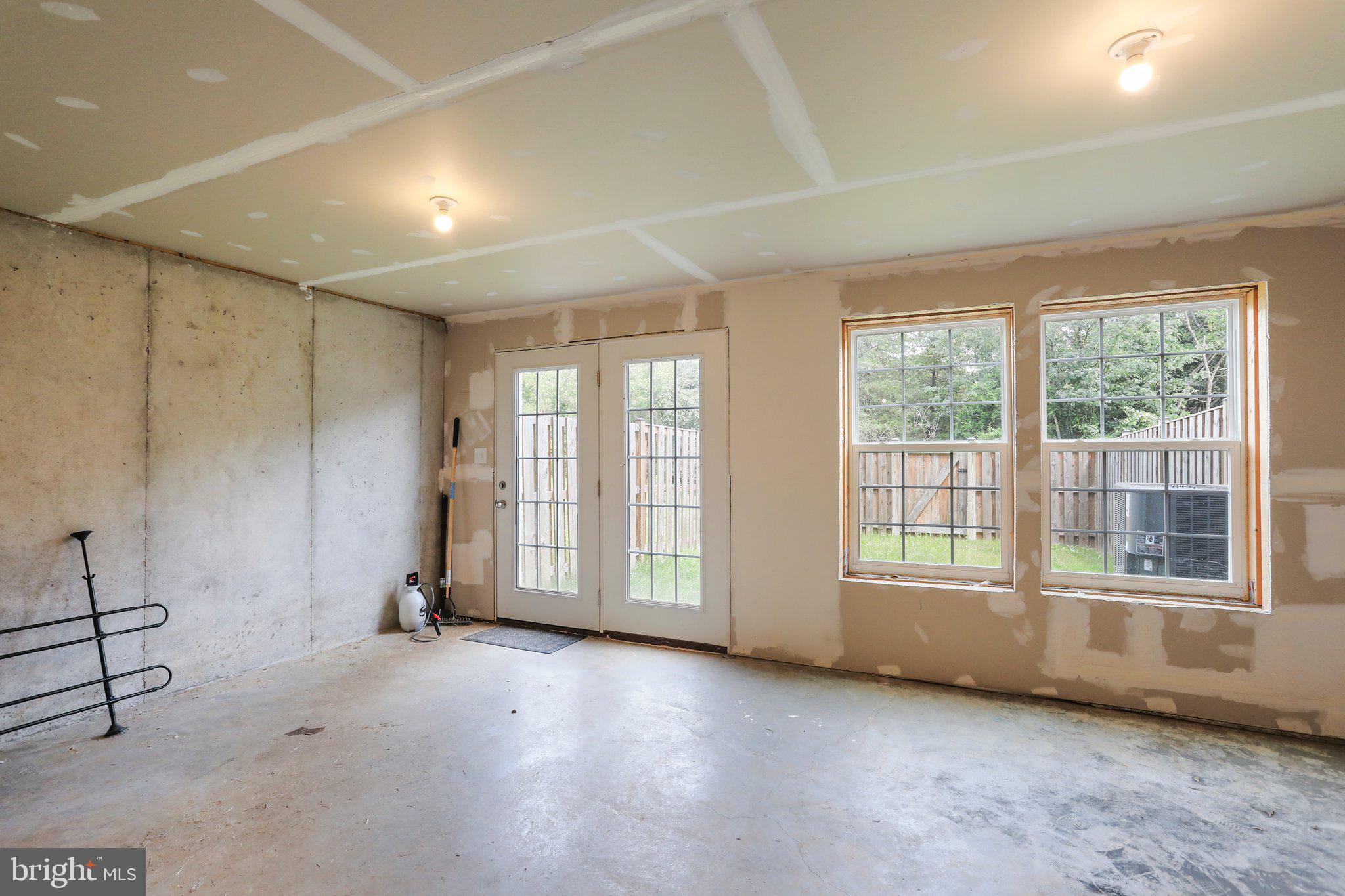 MCCAULEY CROSSING - Residential