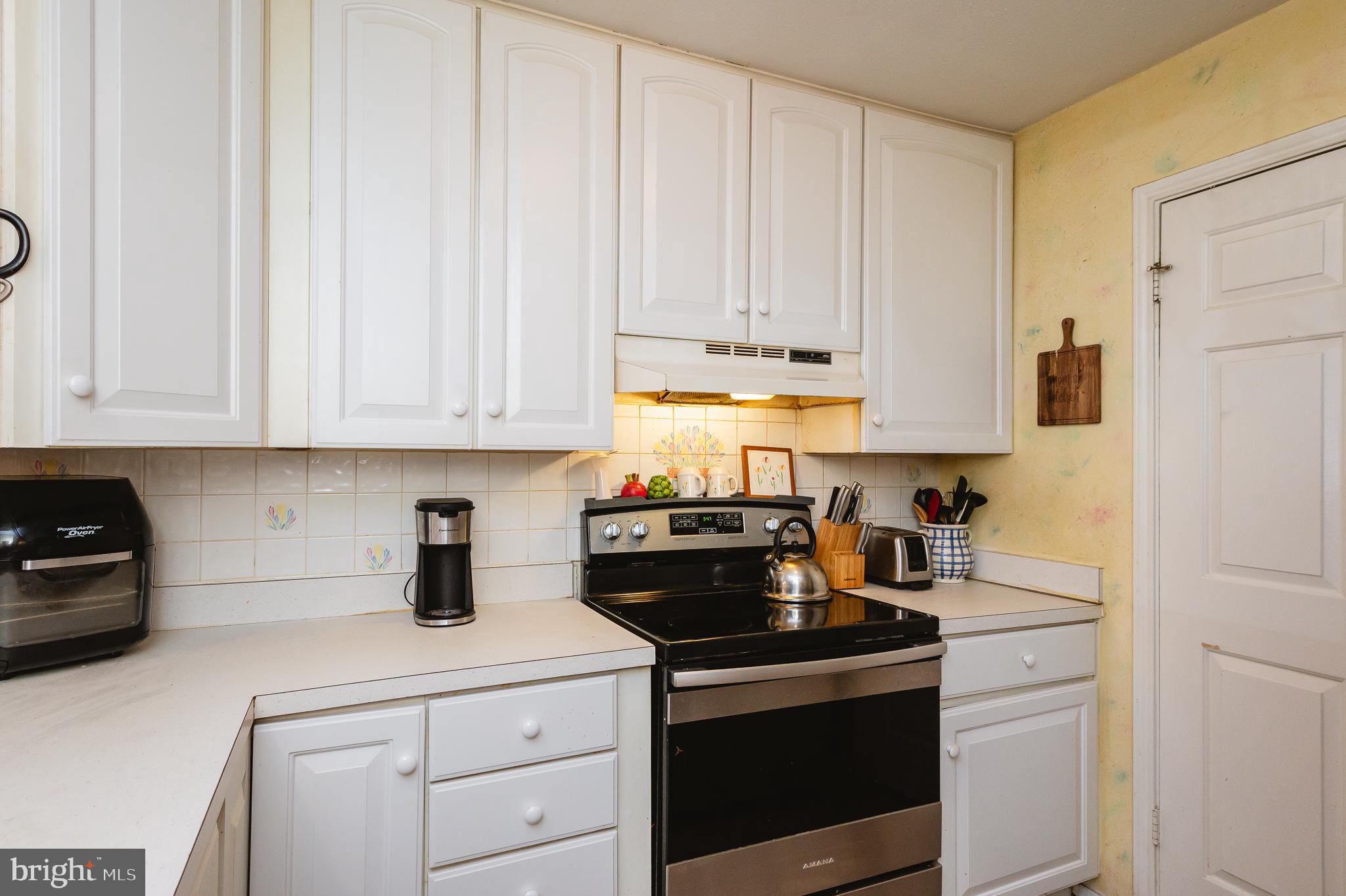 ENGLISH COUNTRY MANOR - Residential