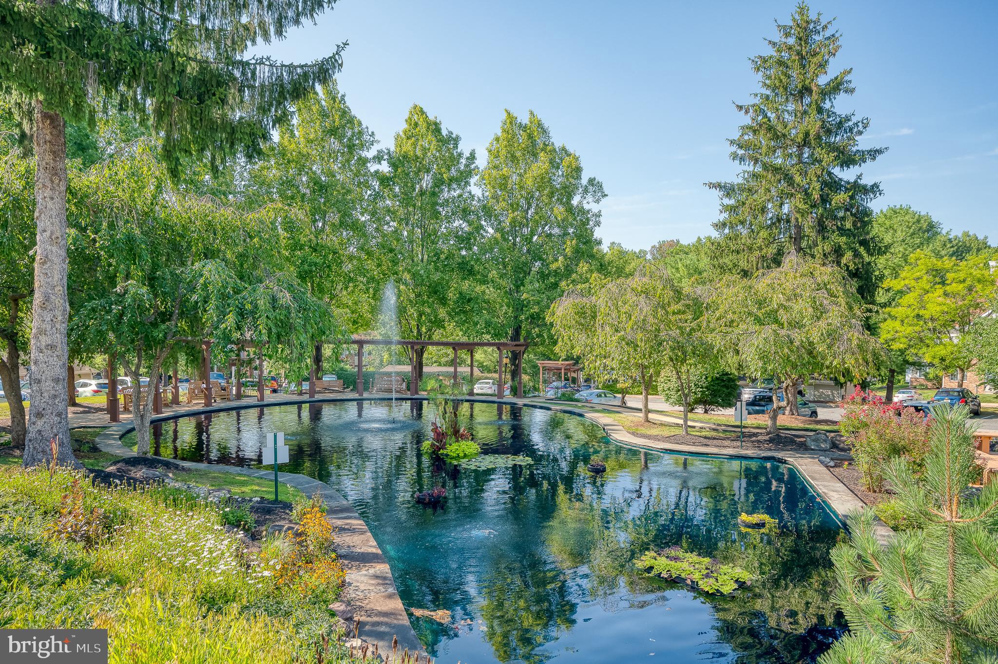 ENGLISH COUNTRY MANOR - Residential