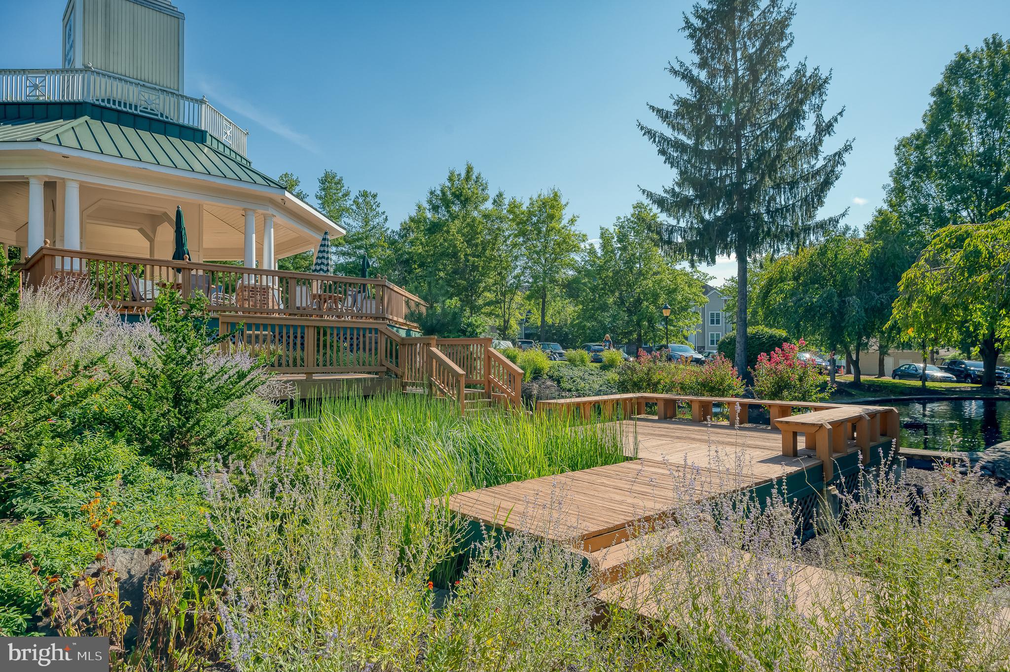 ENGLISH COUNTRY MANOR - Residential