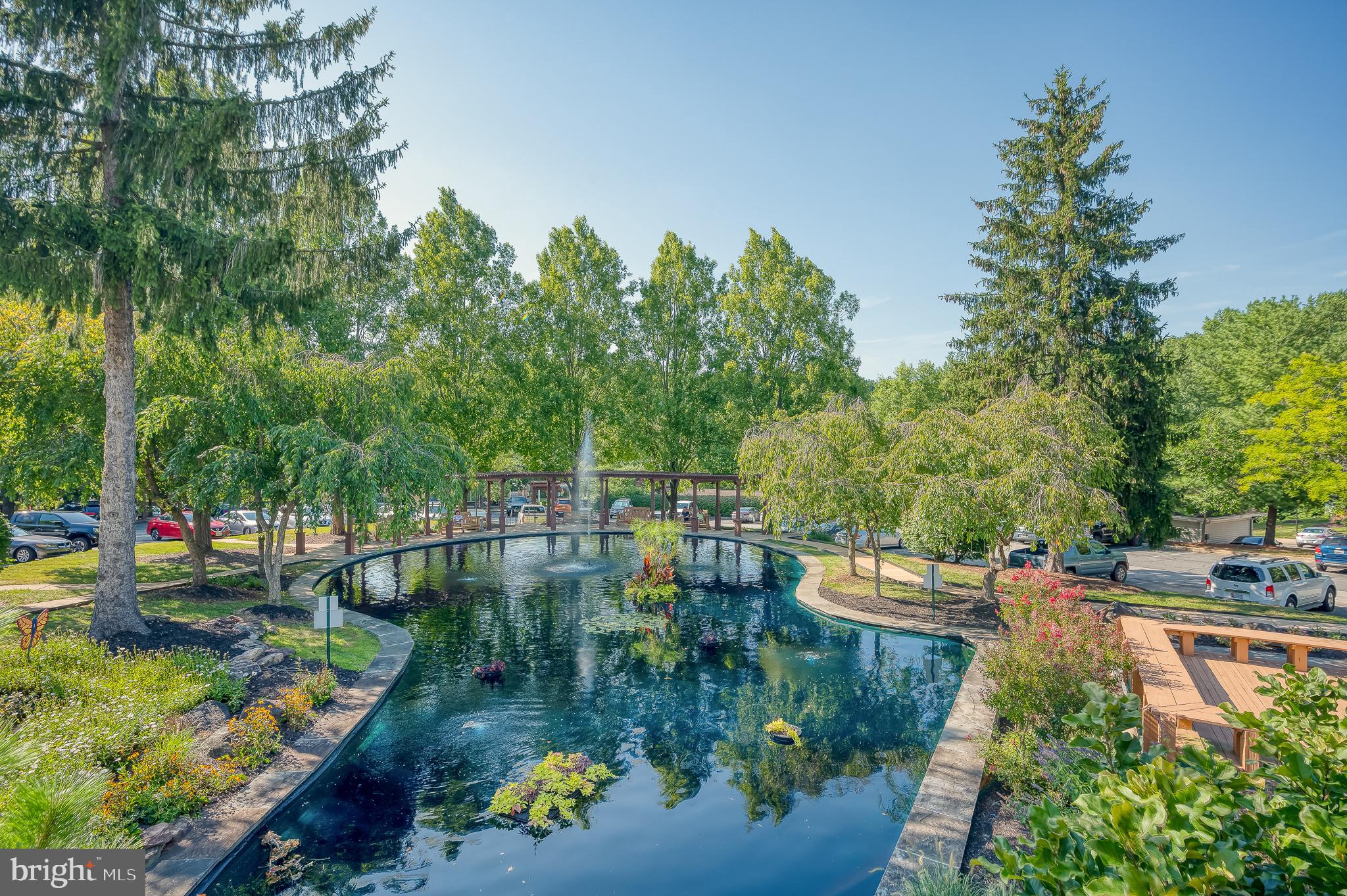 ENGLISH COUNTRY MANOR - Residential