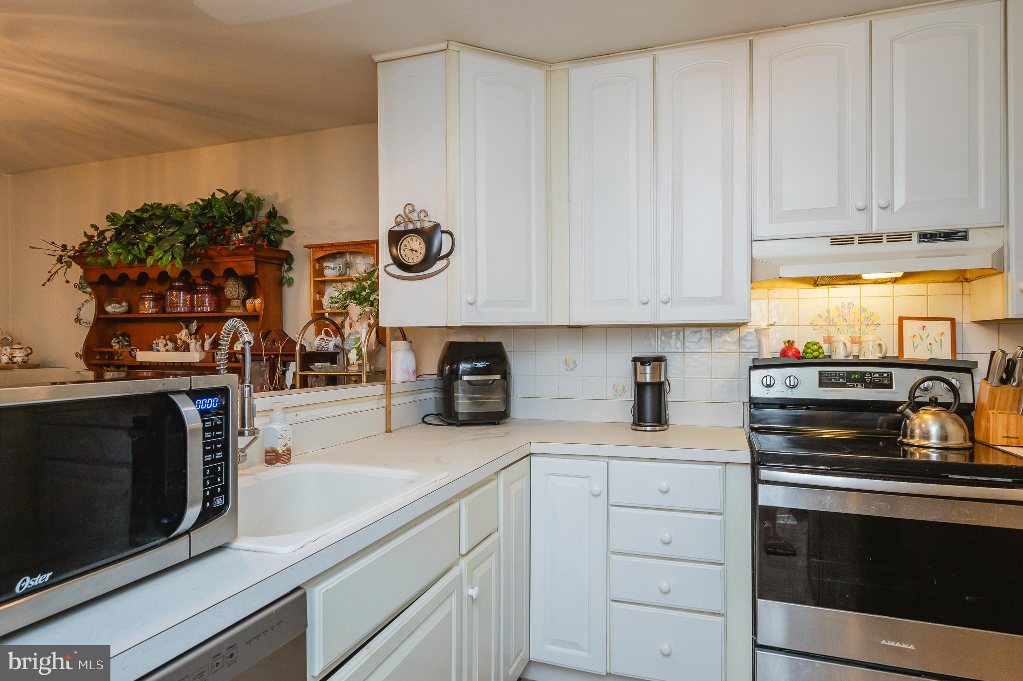 ENGLISH COUNTRY MANOR - Residential