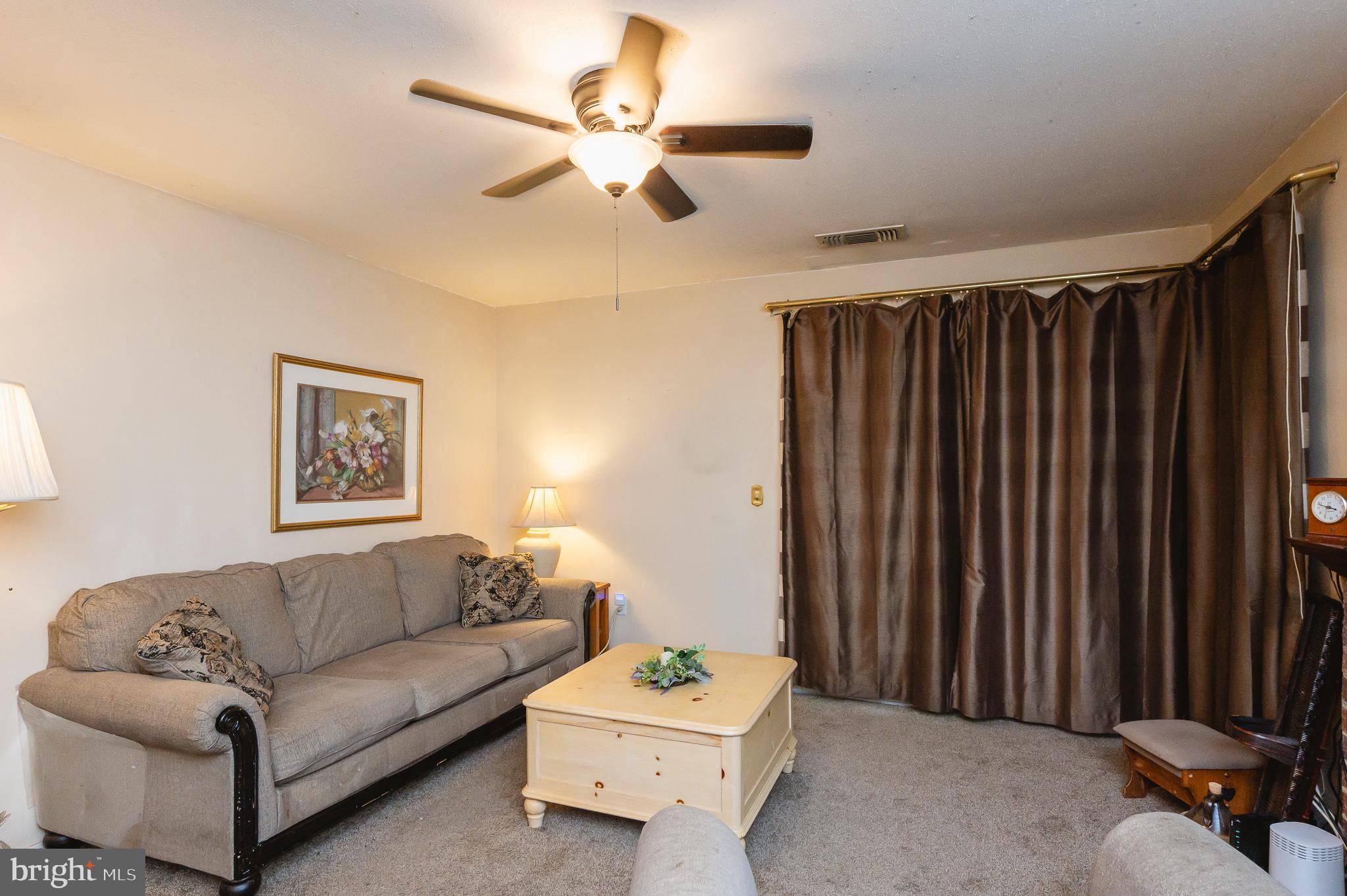 ENGLISH COUNTRY MANOR - Residential