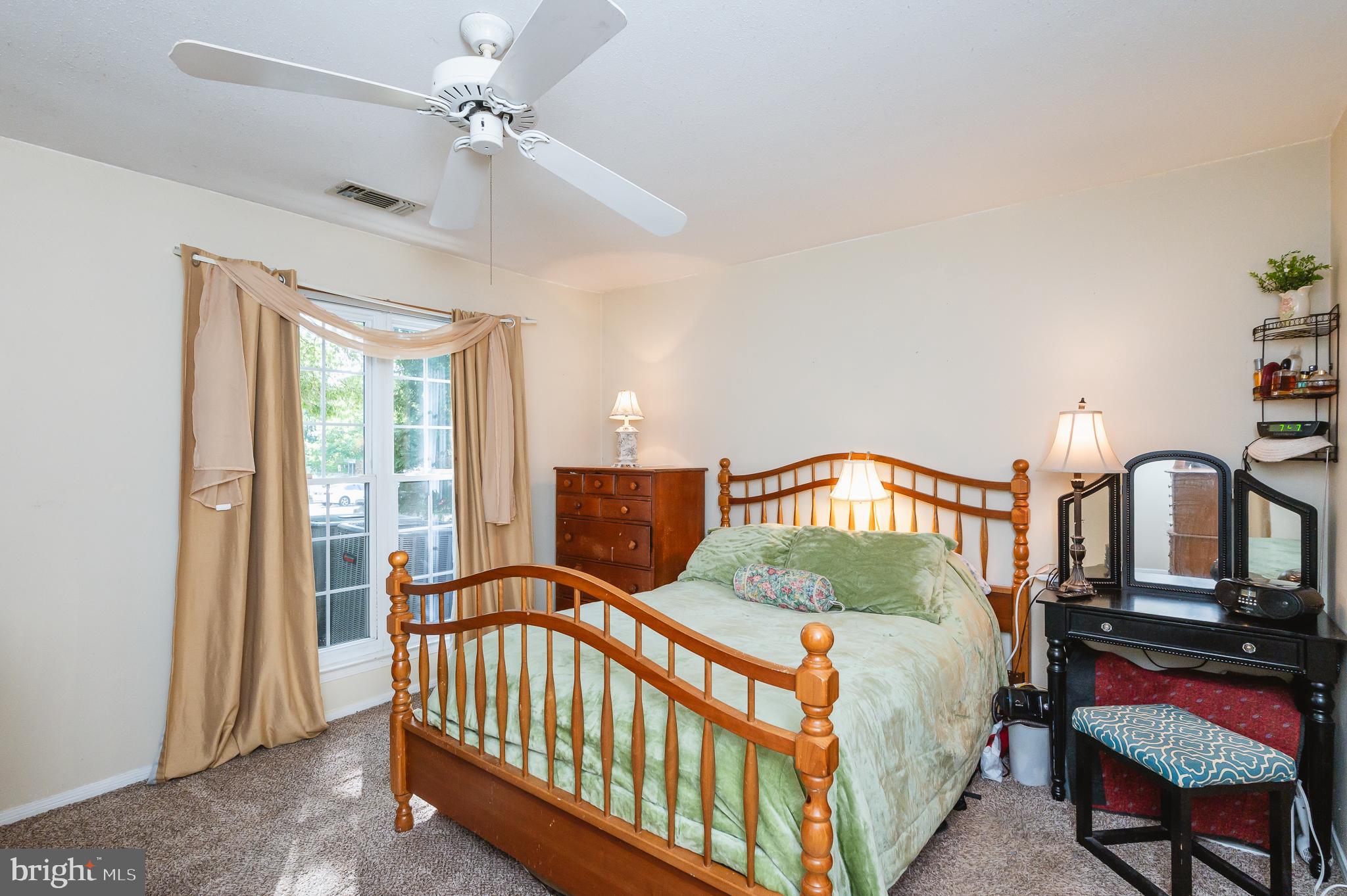 ENGLISH COUNTRY MANOR - Residential