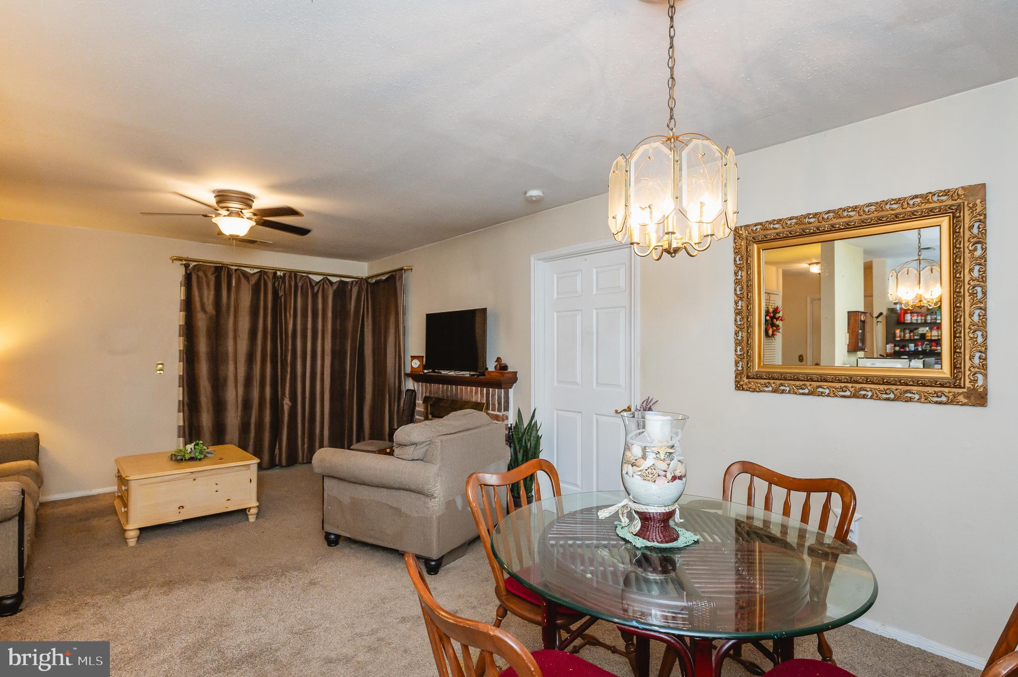 ENGLISH COUNTRY MANOR - Residential