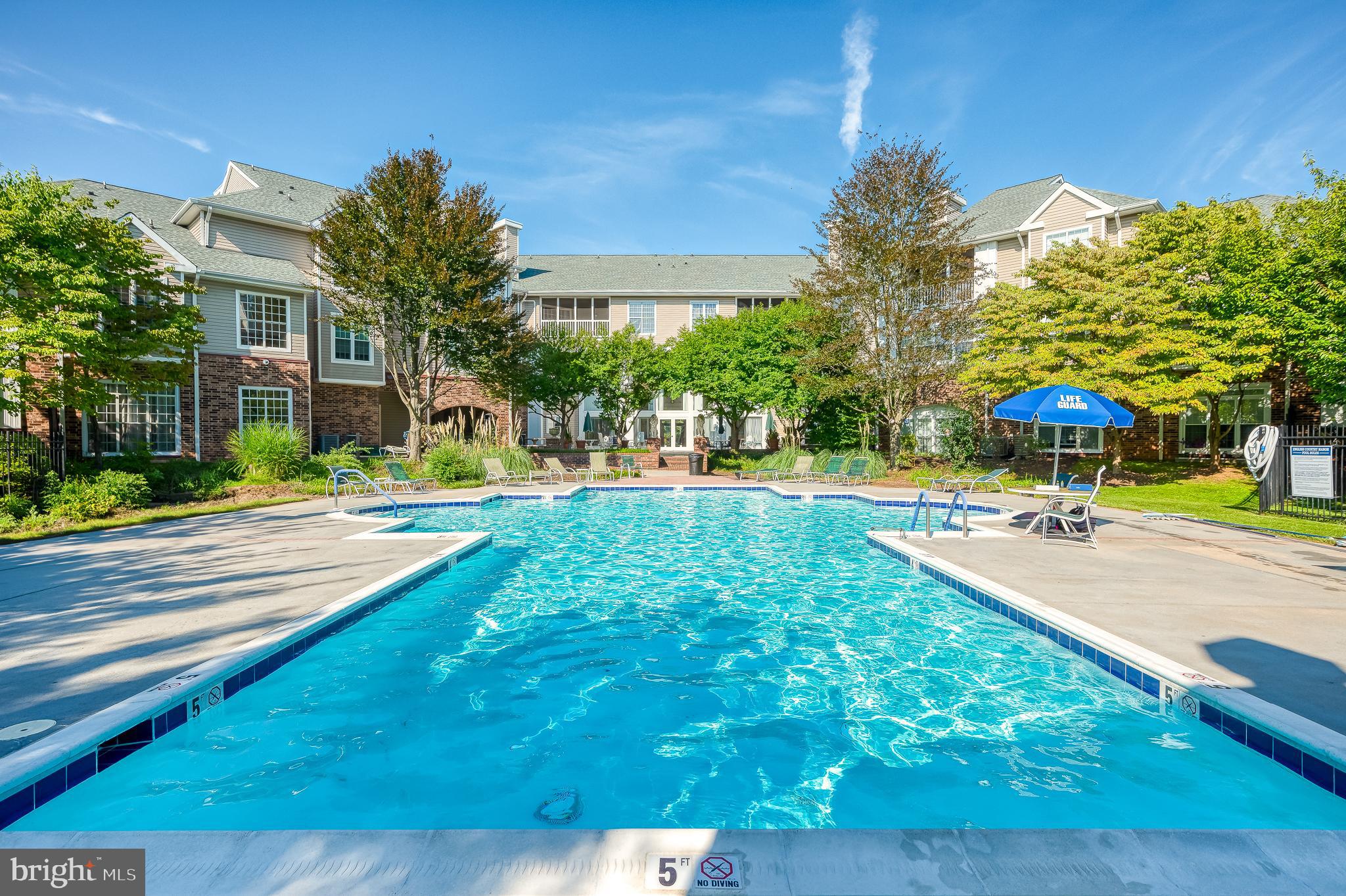 ENGLISH COUNTRY MANOR - Residential