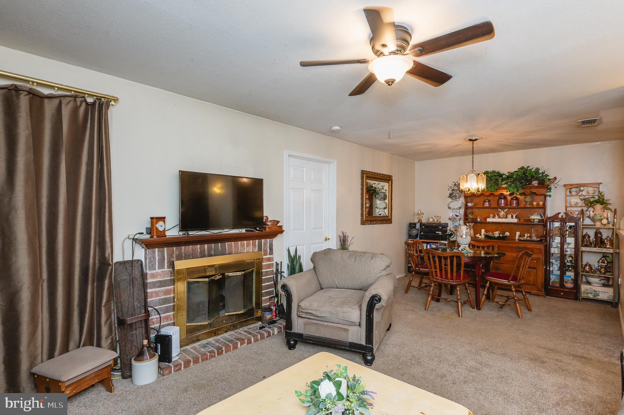 ENGLISH COUNTRY MANOR - Residential