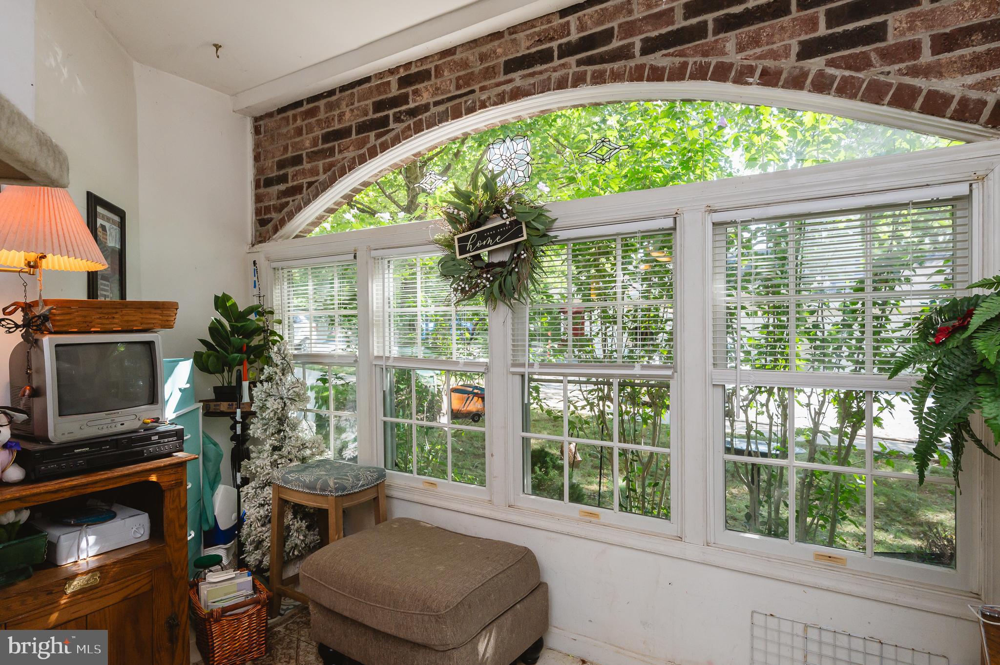 ENGLISH COUNTRY MANOR - Residential