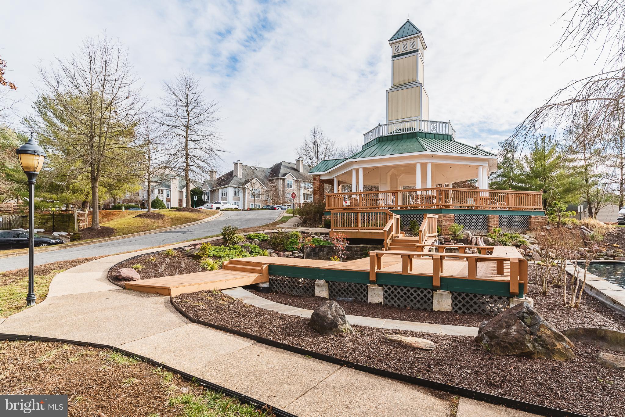 ENGLISH COUNTRY MANOR - Residential