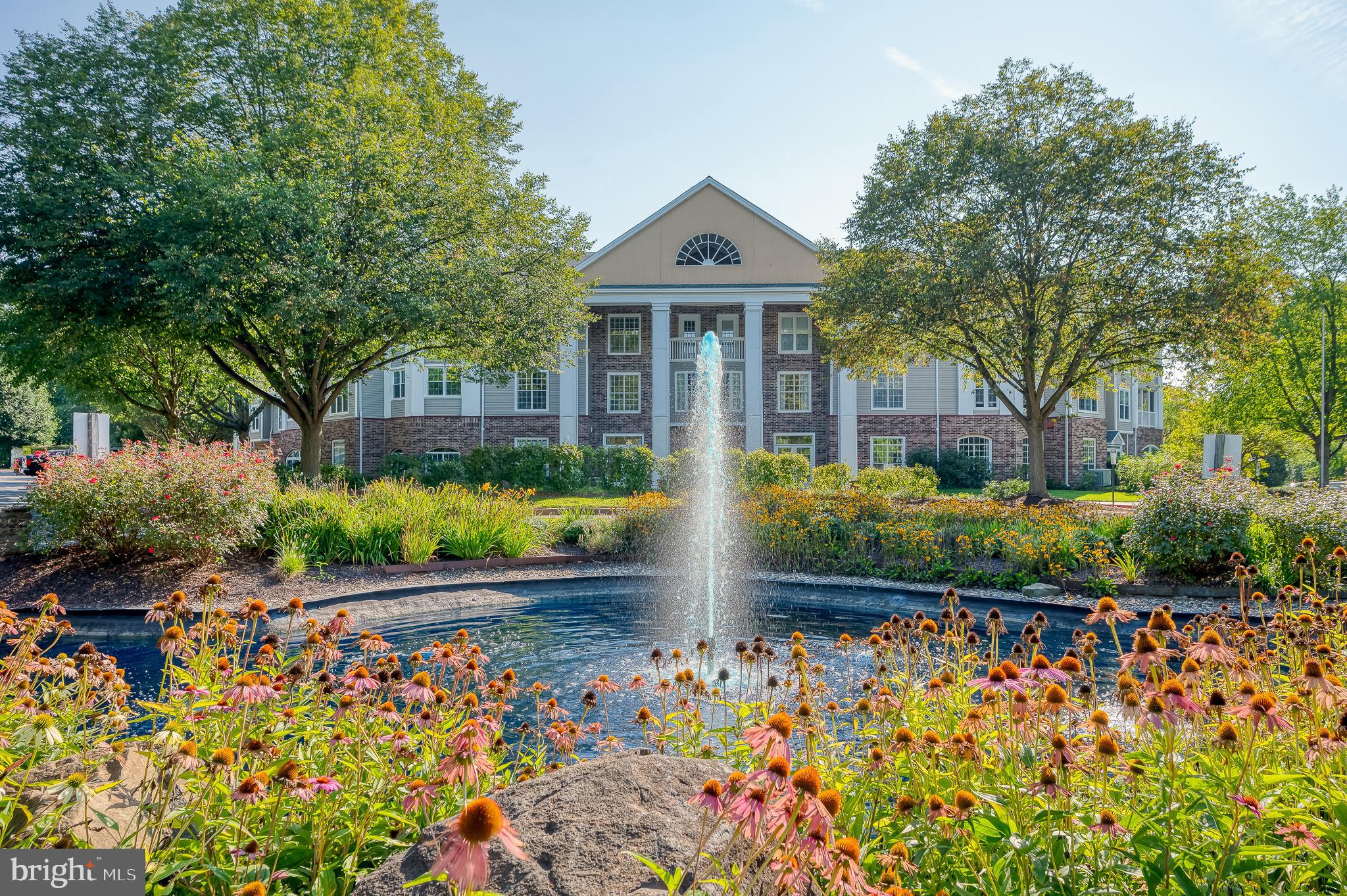 ENGLISH COUNTRY MANOR - Residential