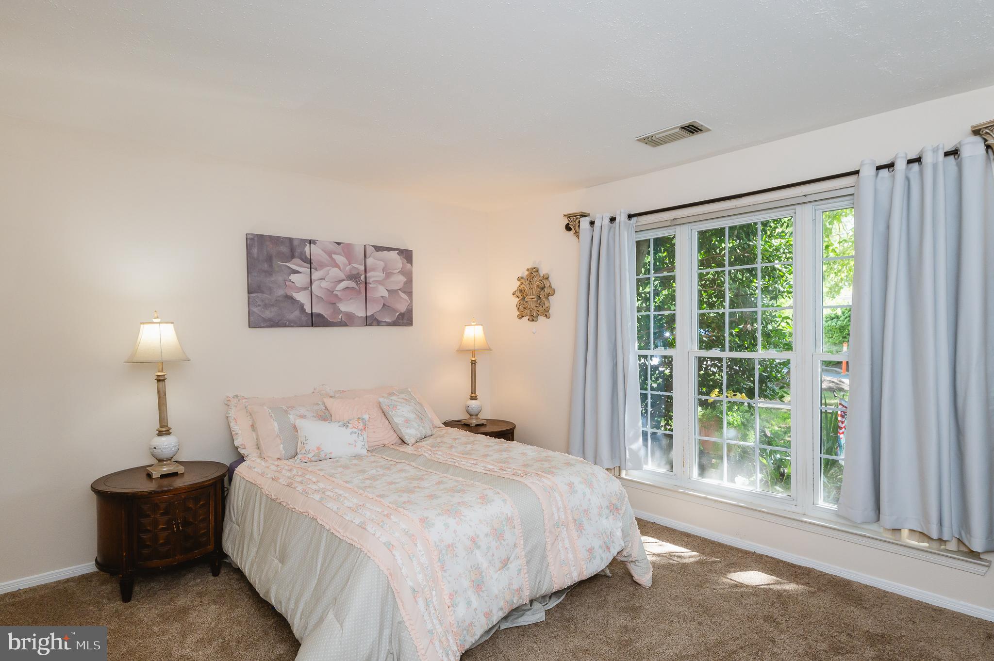 ENGLISH COUNTRY MANOR - Residential