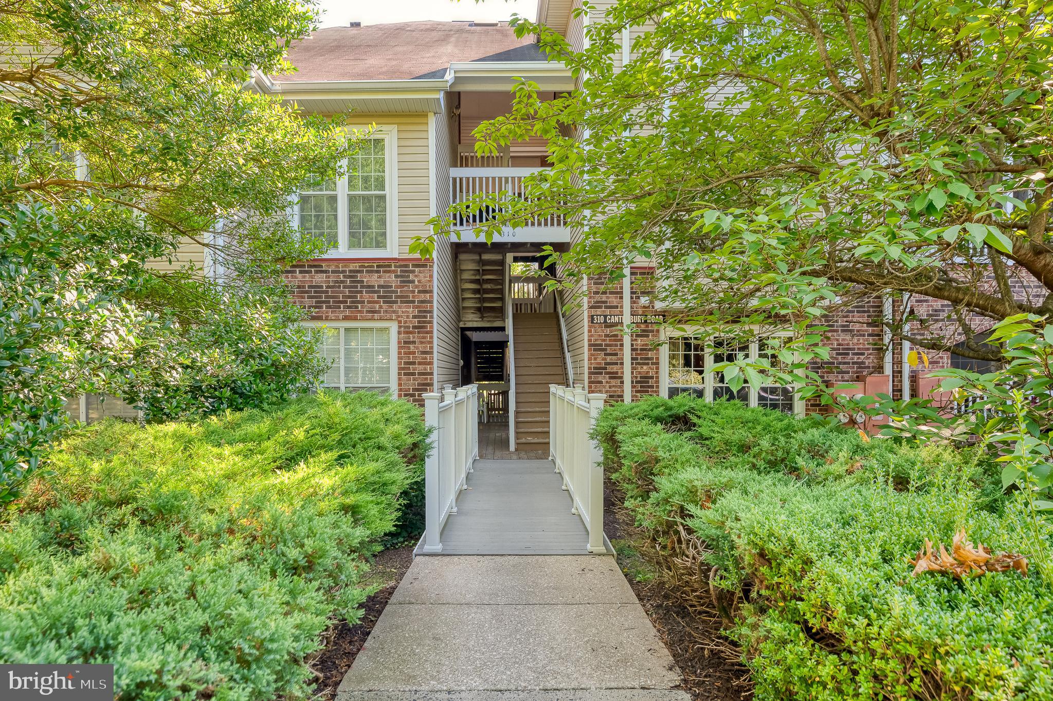 ENGLISH COUNTRY MANOR - Residential