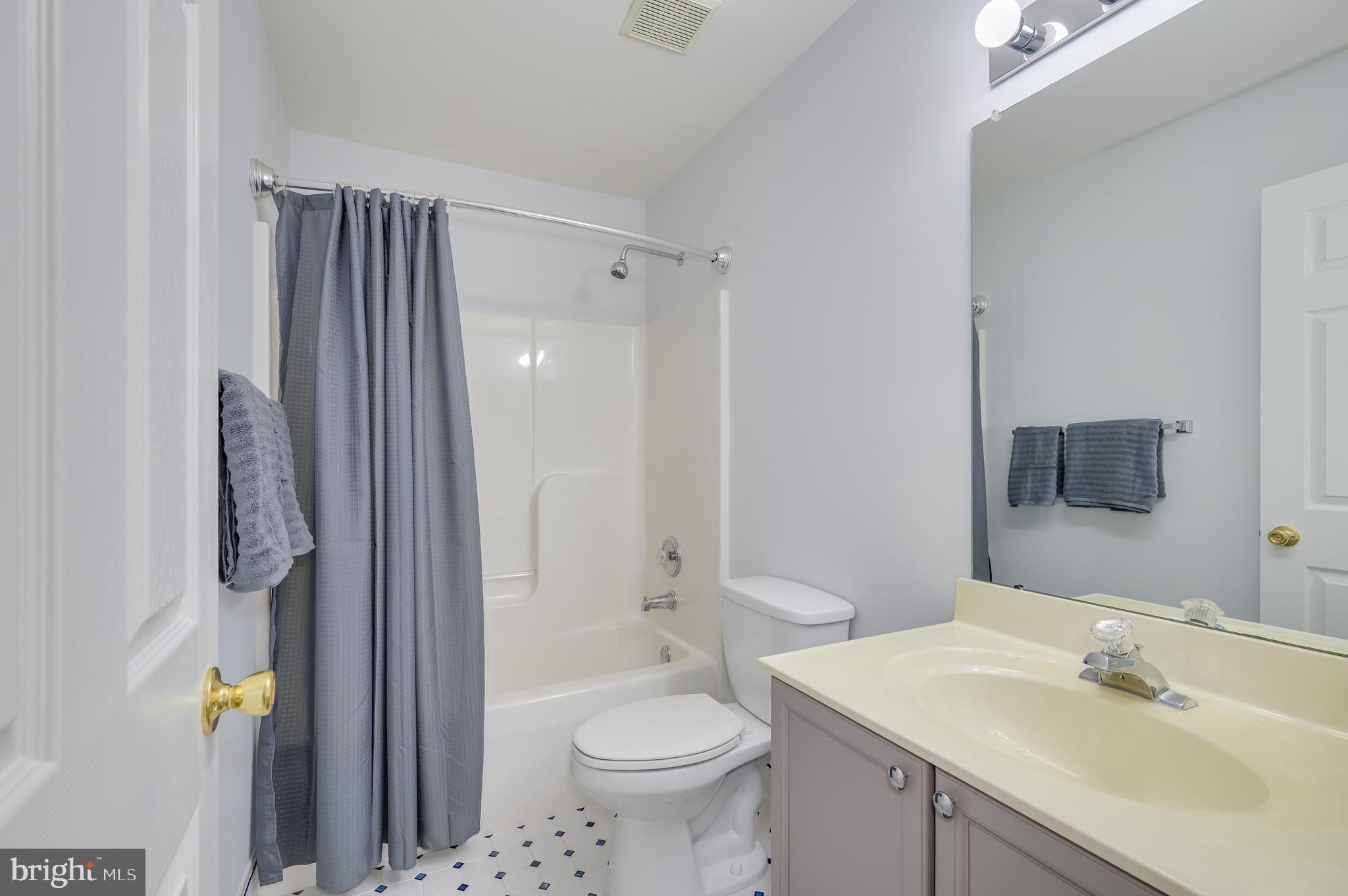 MEADOW BROOK - Residential