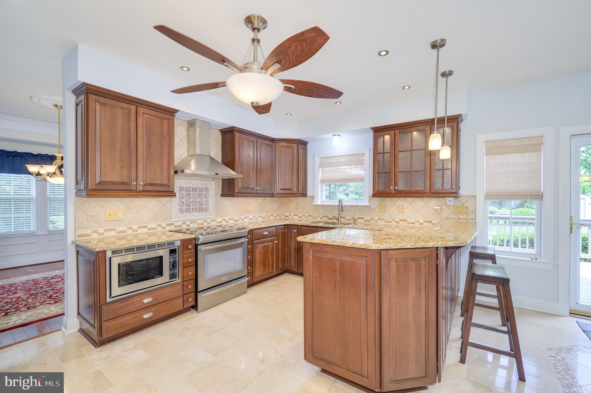 MEADOW BROOK - Residential