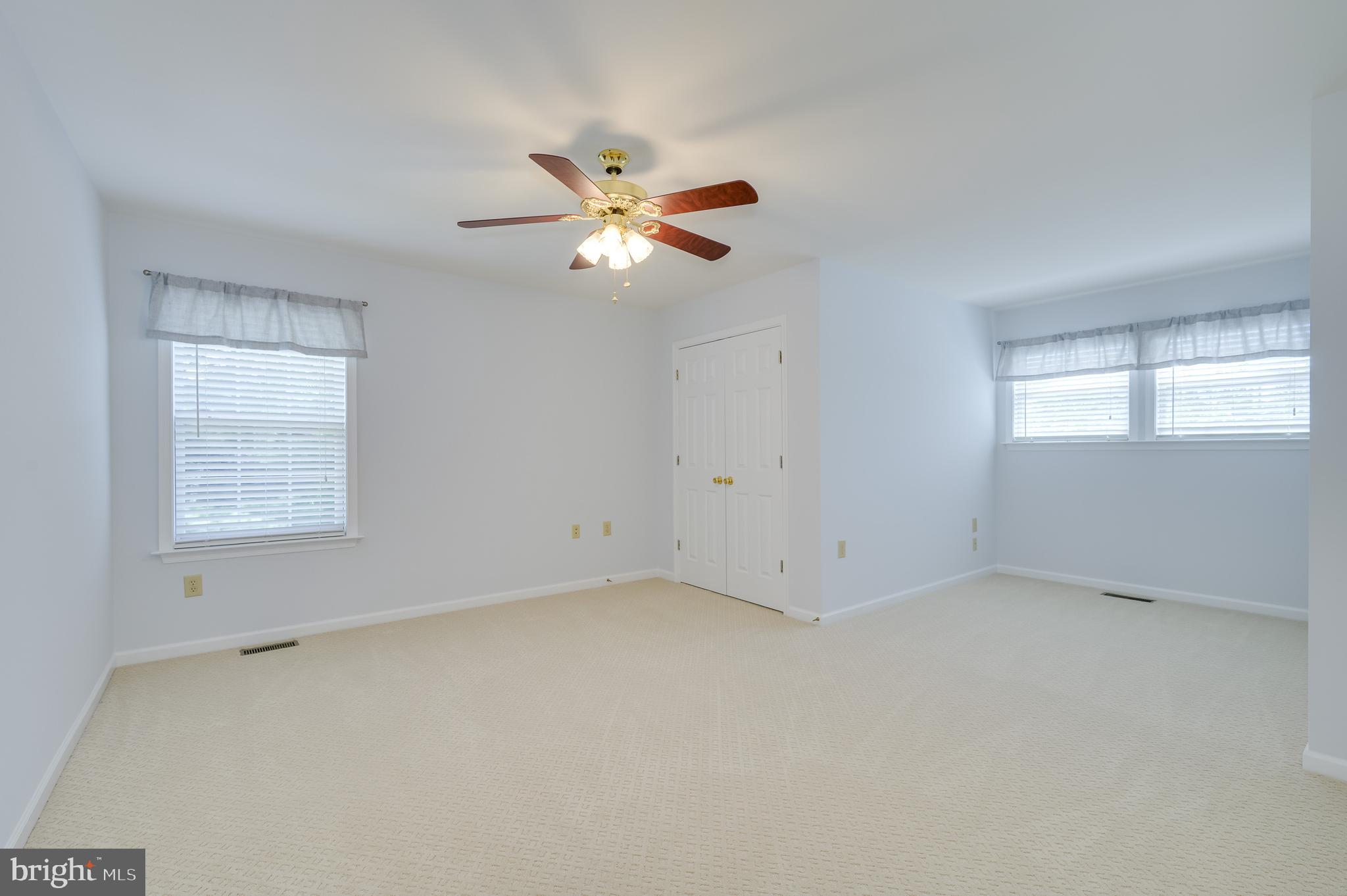 MEADOW BROOK - Residential