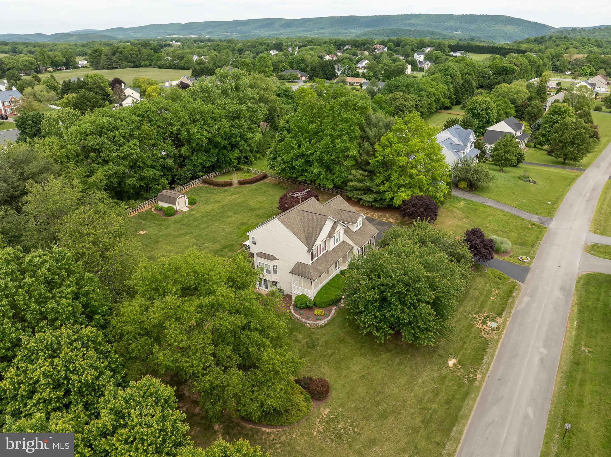 MEADOW BROOK - Residential
