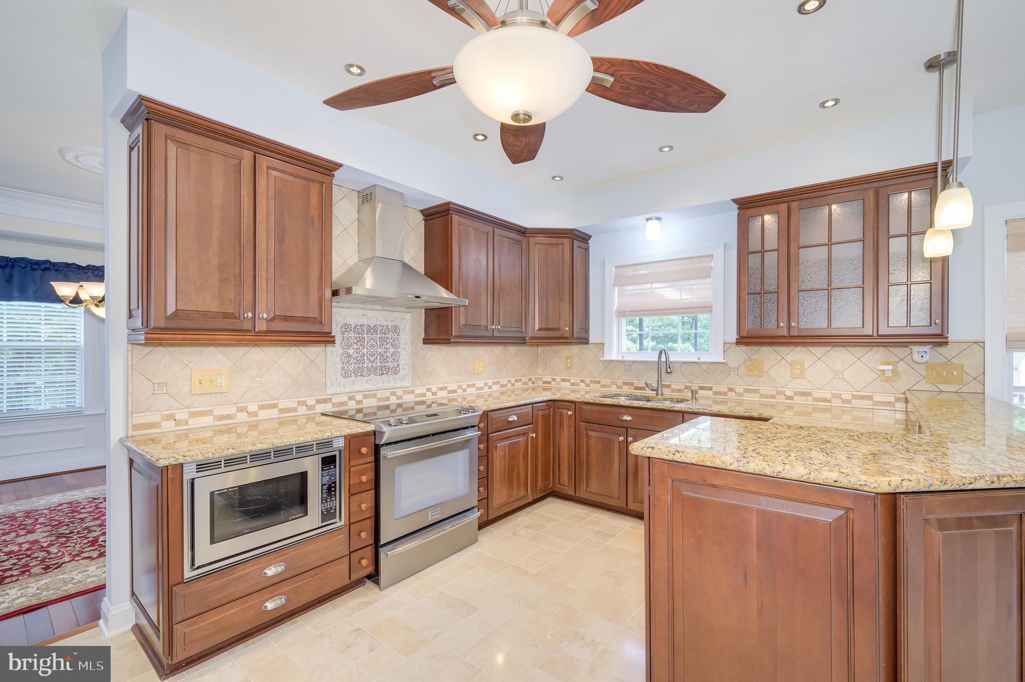 MEADOW BROOK - Residential