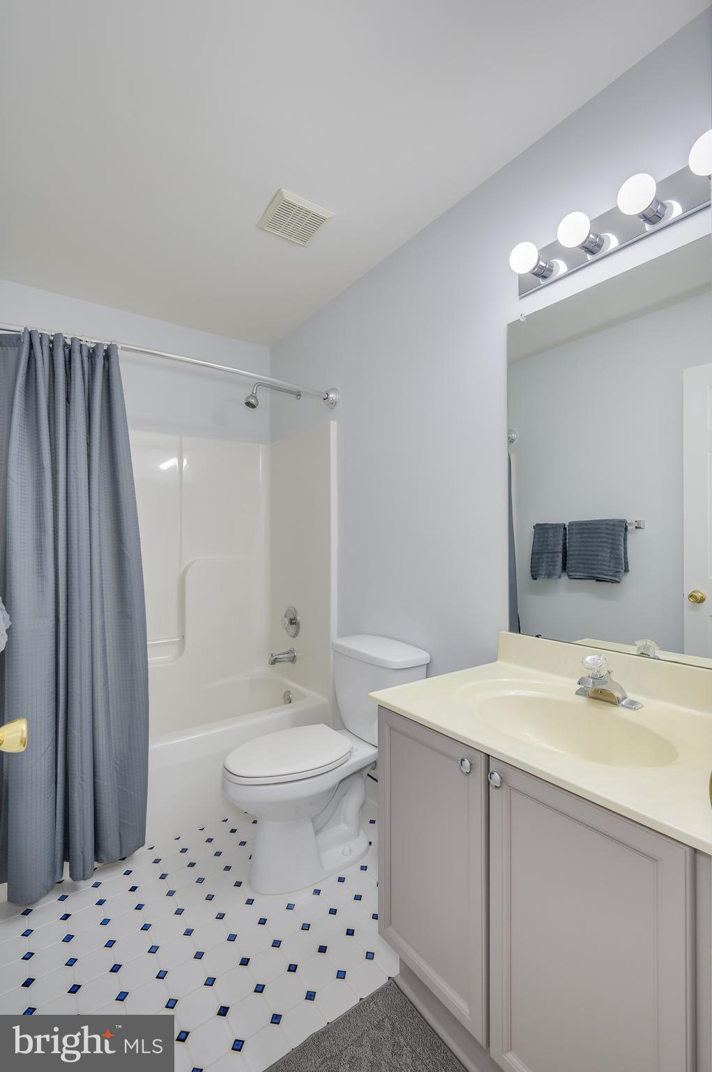 MEADOW BROOK - Residential