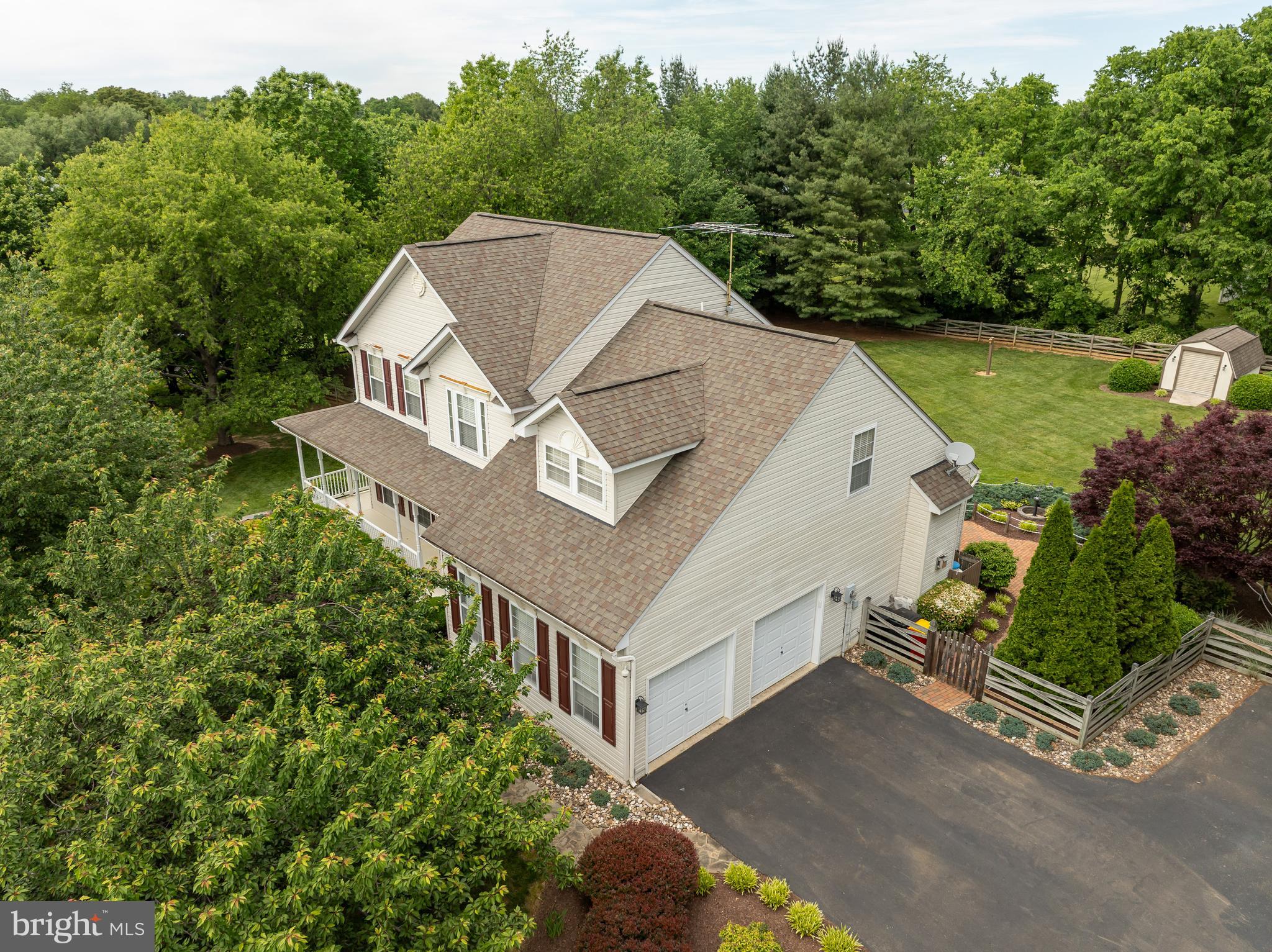 MEADOW BROOK - Residential