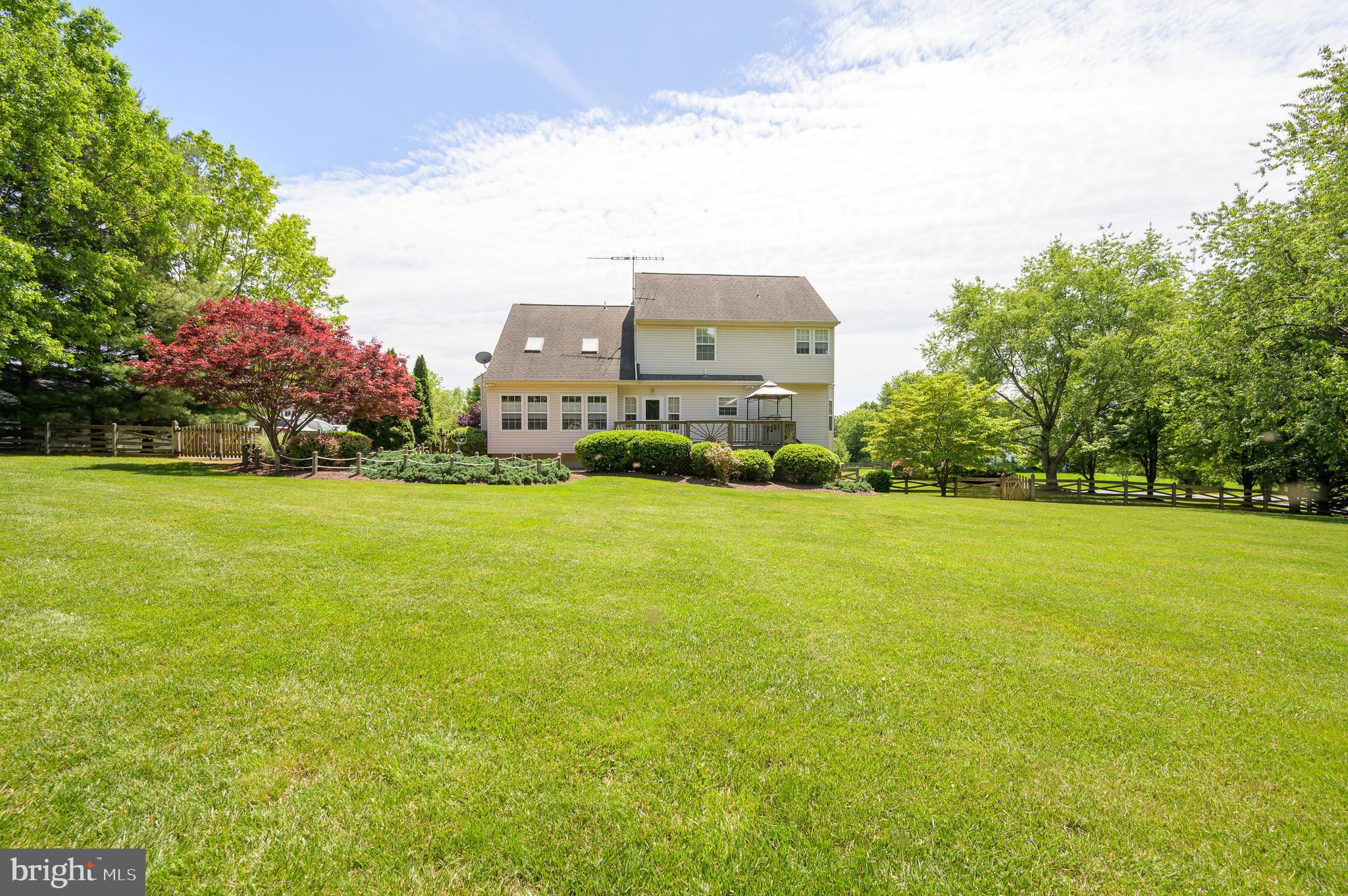 MEADOW BROOK - Residential