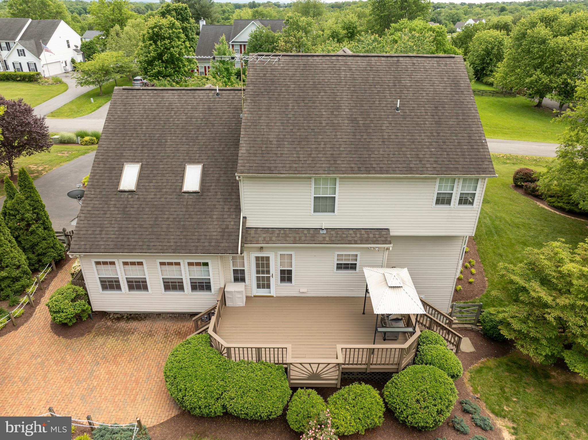 MEADOW BROOK - Residential