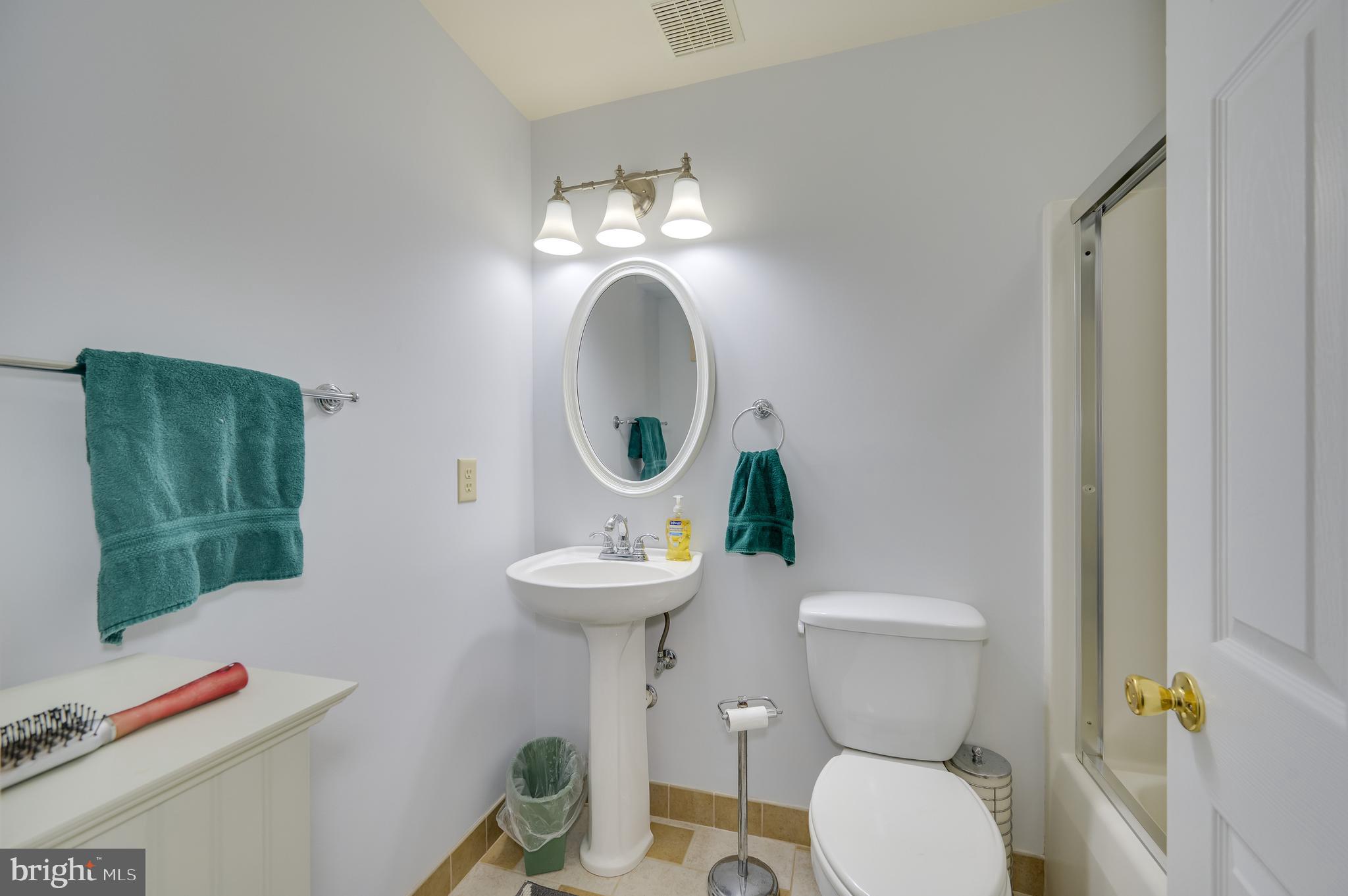 MEADOW BROOK - Residential