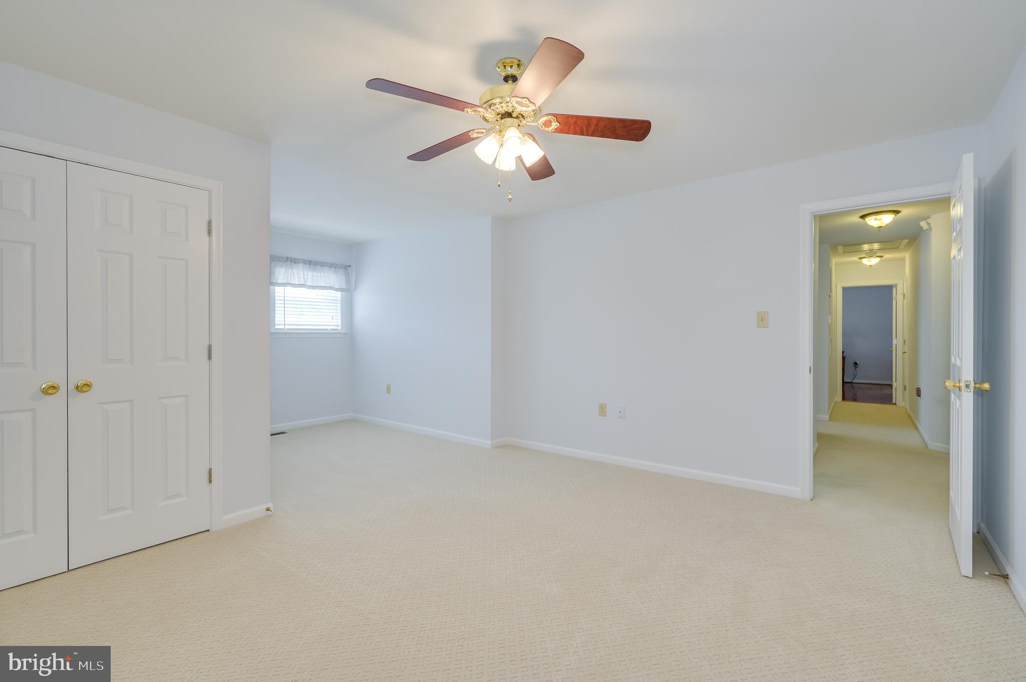 MEADOW BROOK - Residential