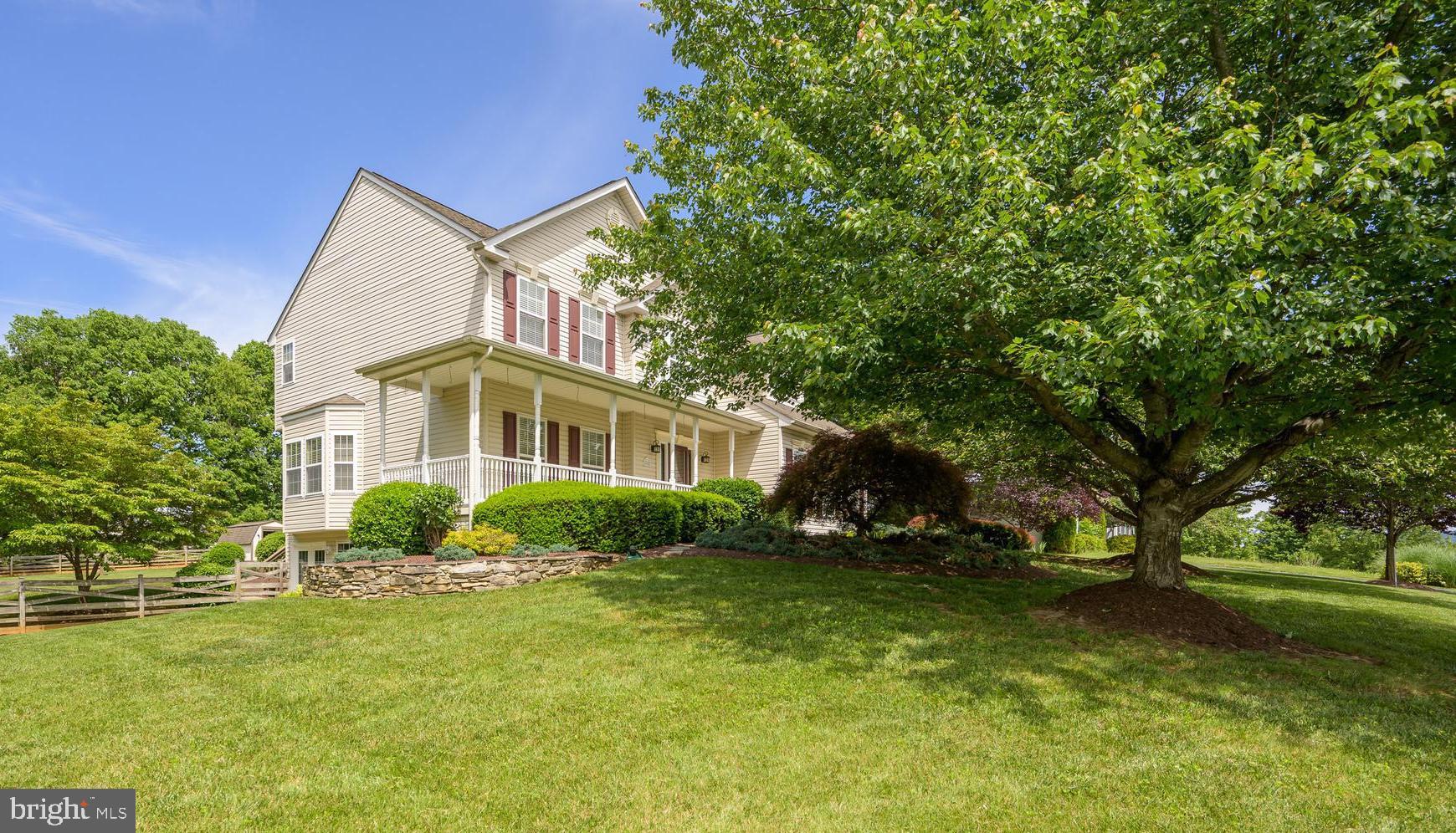 MEADOW BROOK - Residential