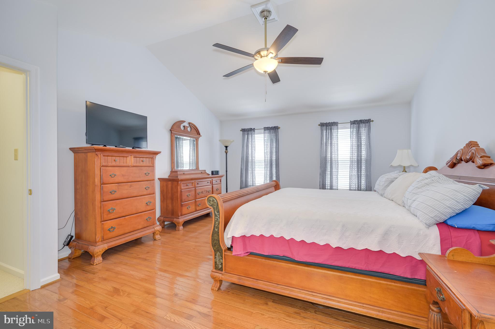 MEADOW BROOK - Residential