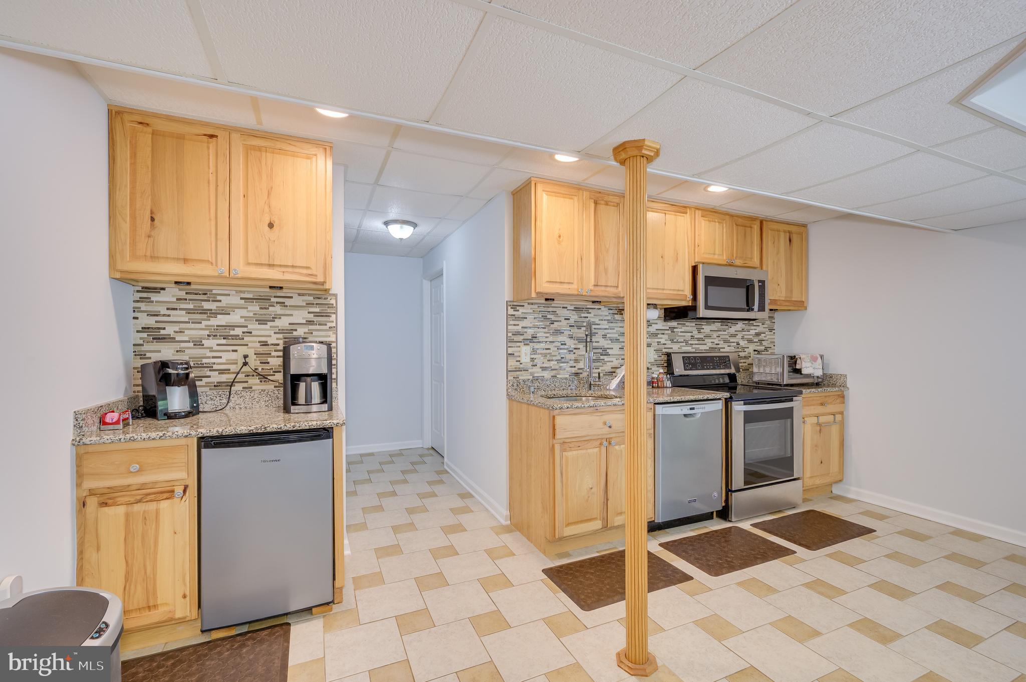 MEADOW BROOK - Residential