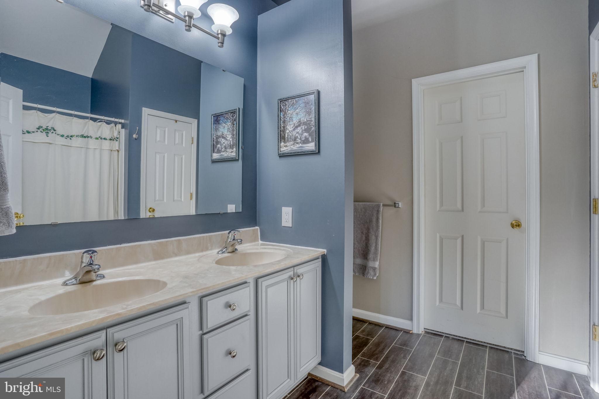 WOODFIELD - Residential