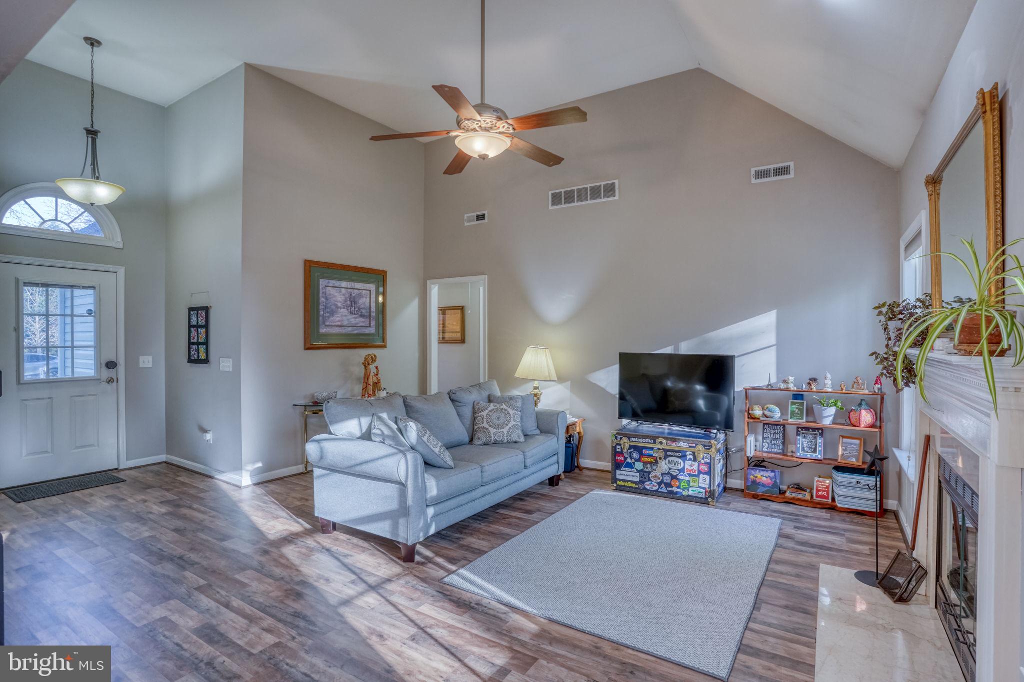 WOODFIELD - Residential