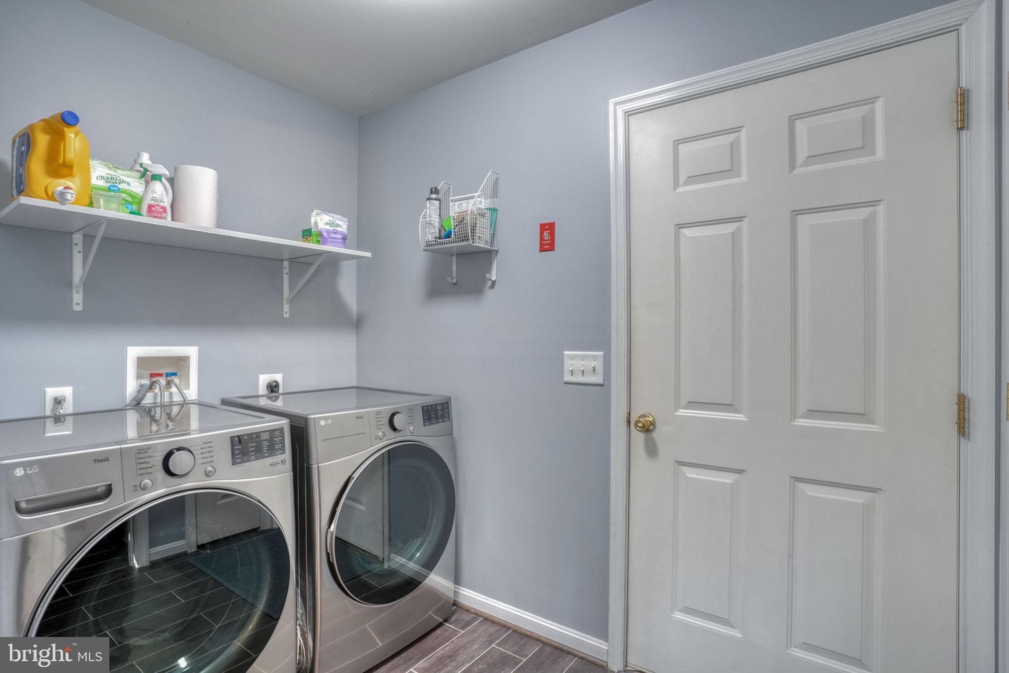 WOODFIELD - Residential