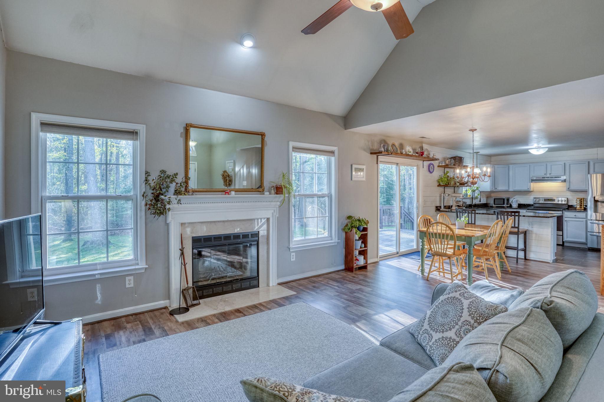 WOODFIELD - Residential