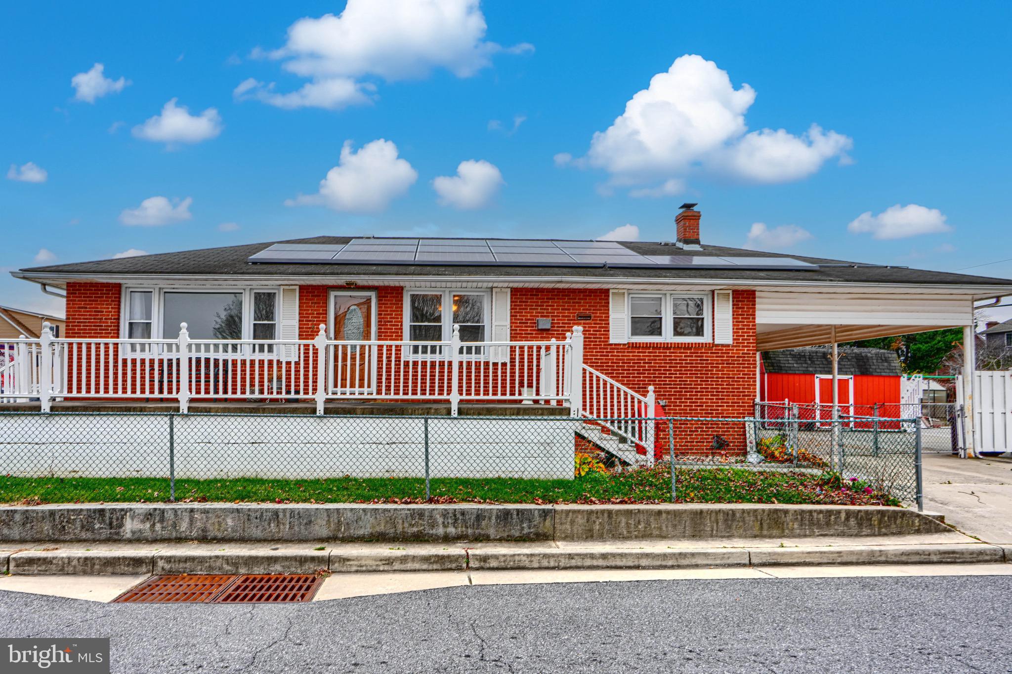 LYNCH POINT - Residential