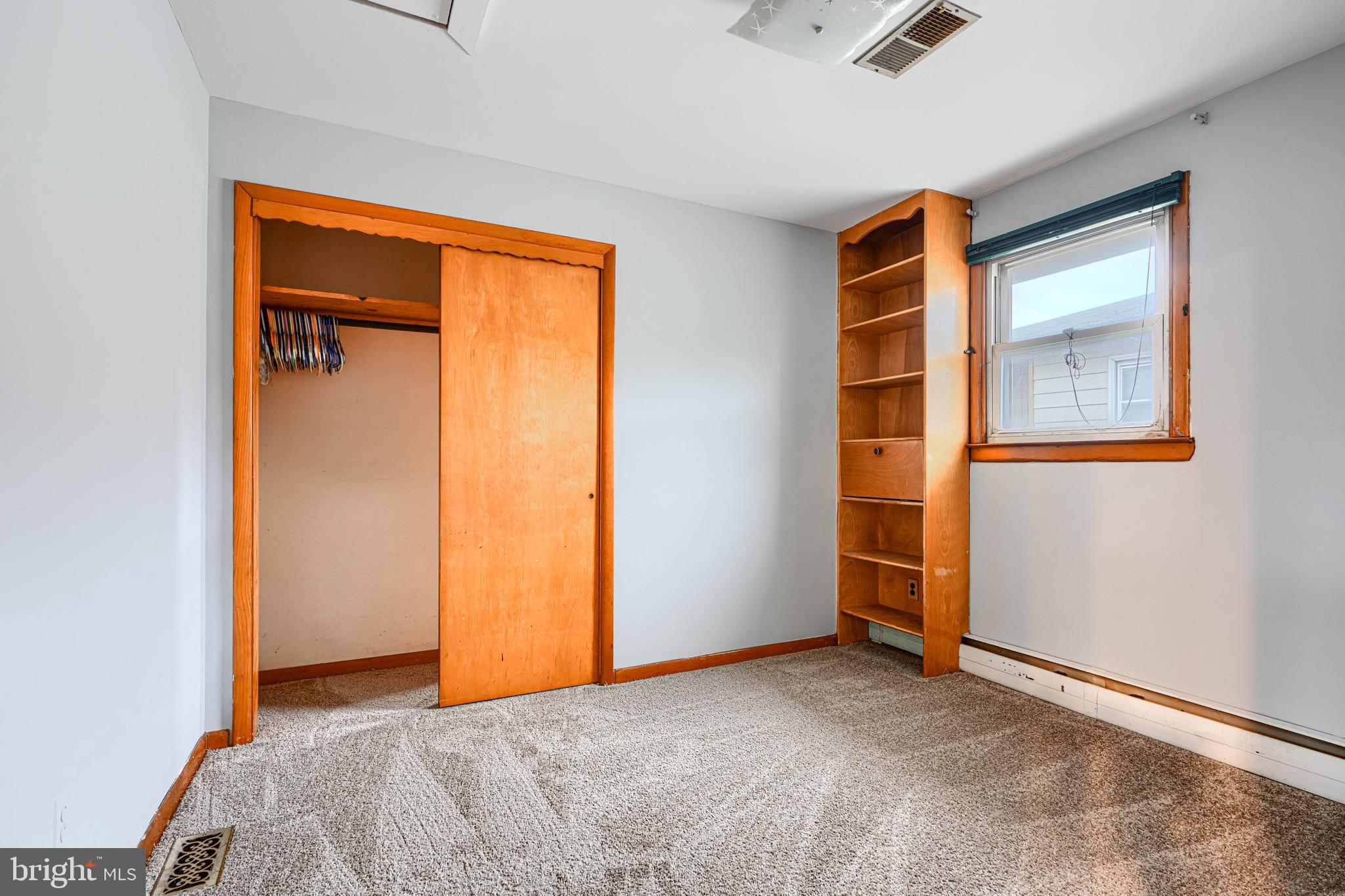 LYNCH POINT - Residential