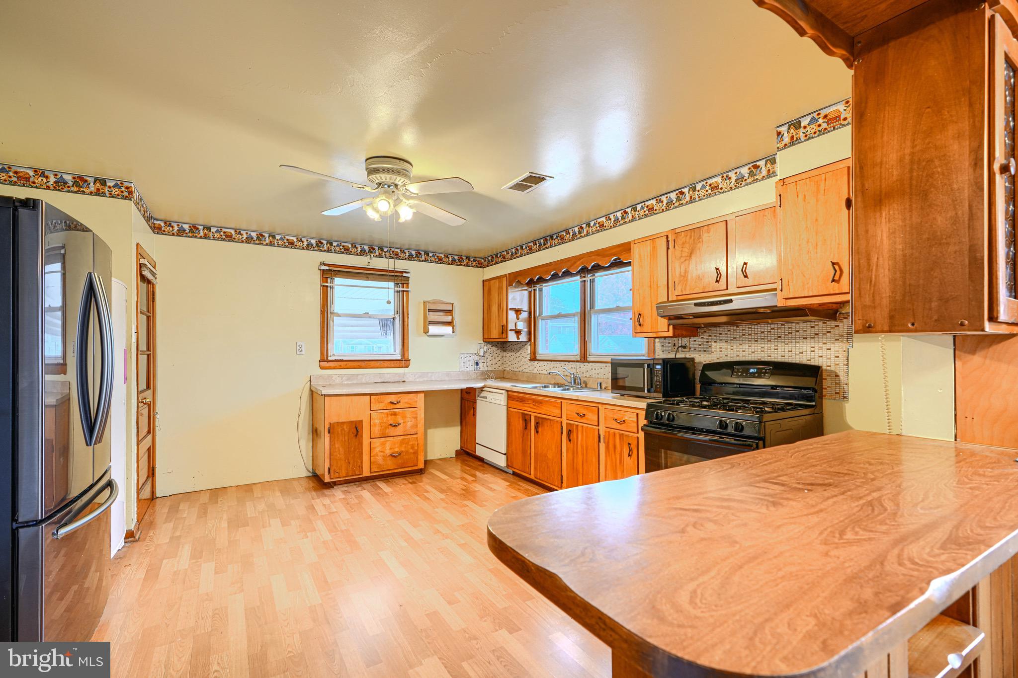 LYNCH POINT - Residential