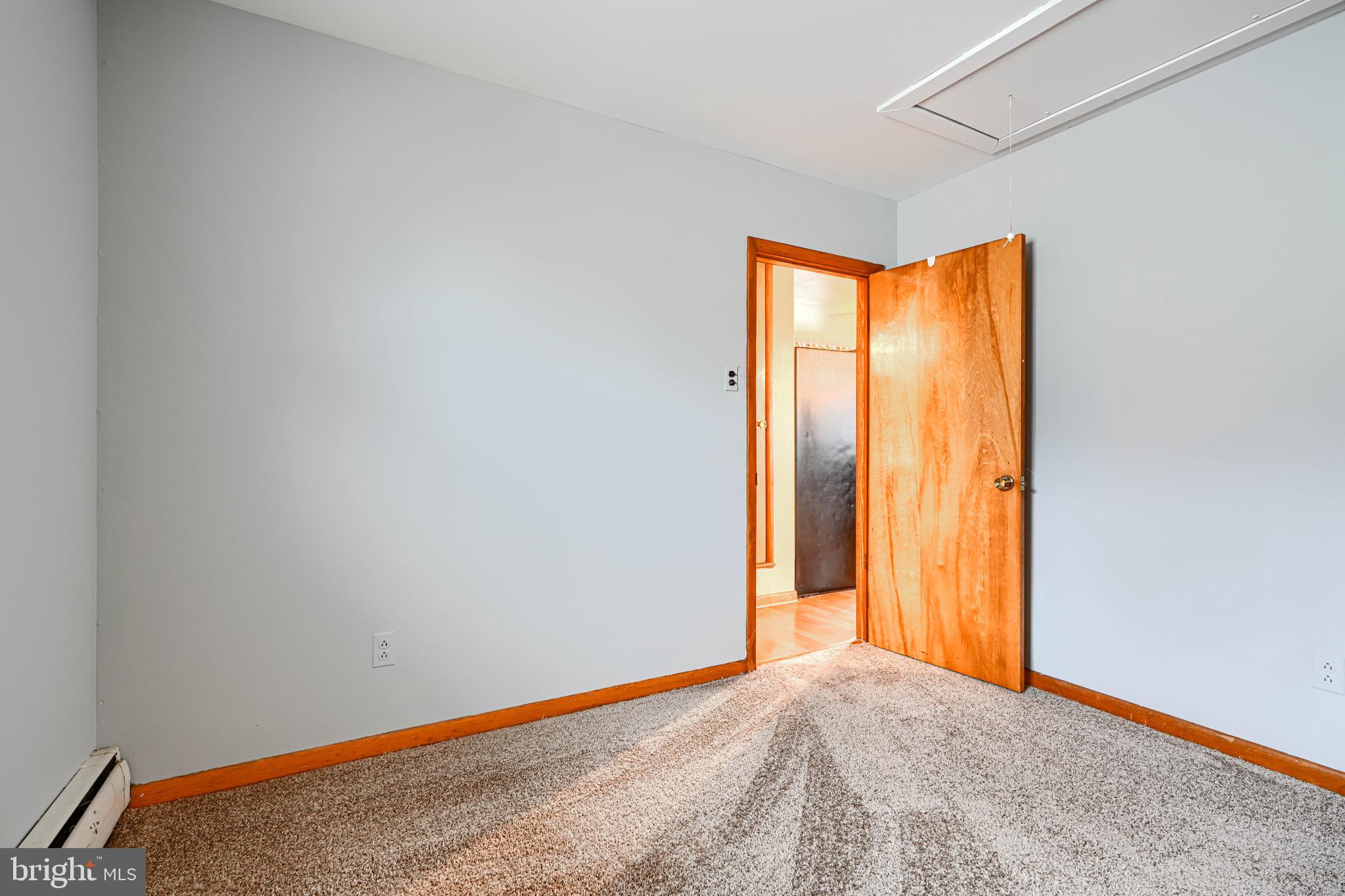 LYNCH POINT - Residential