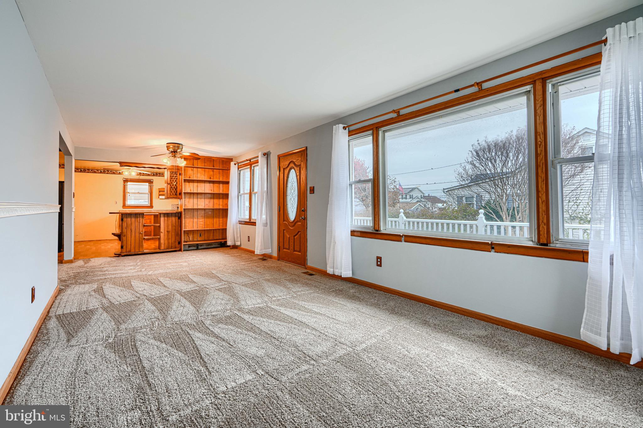 LYNCH POINT - Residential