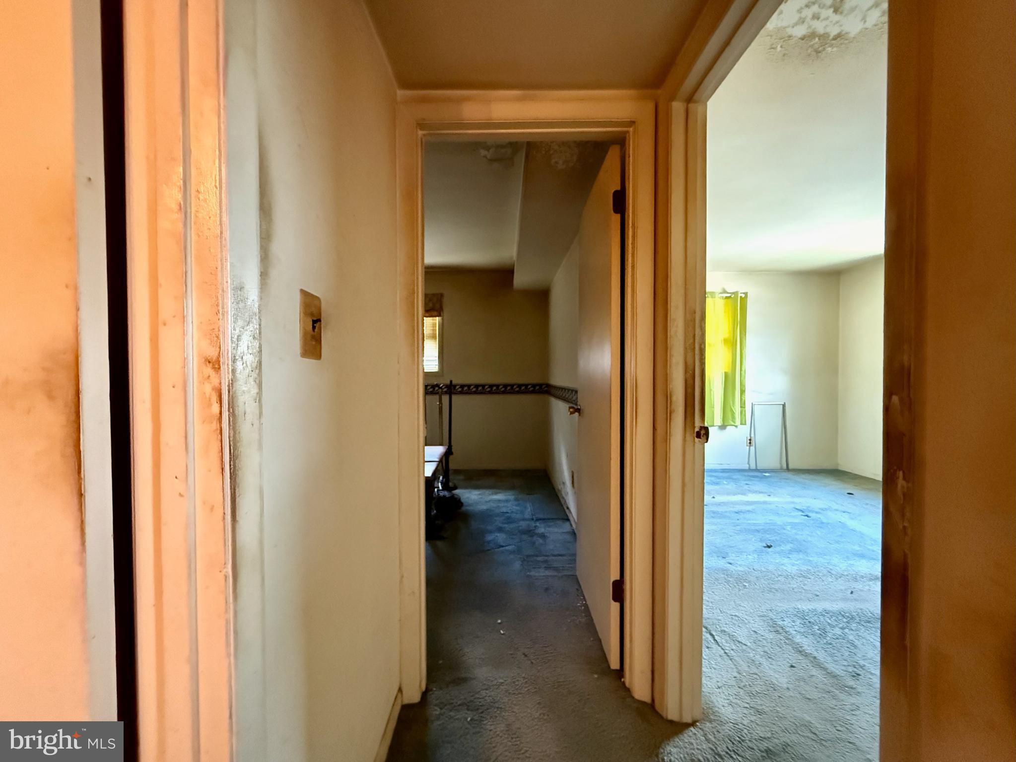 1 WARREN LODGE COURT 2D