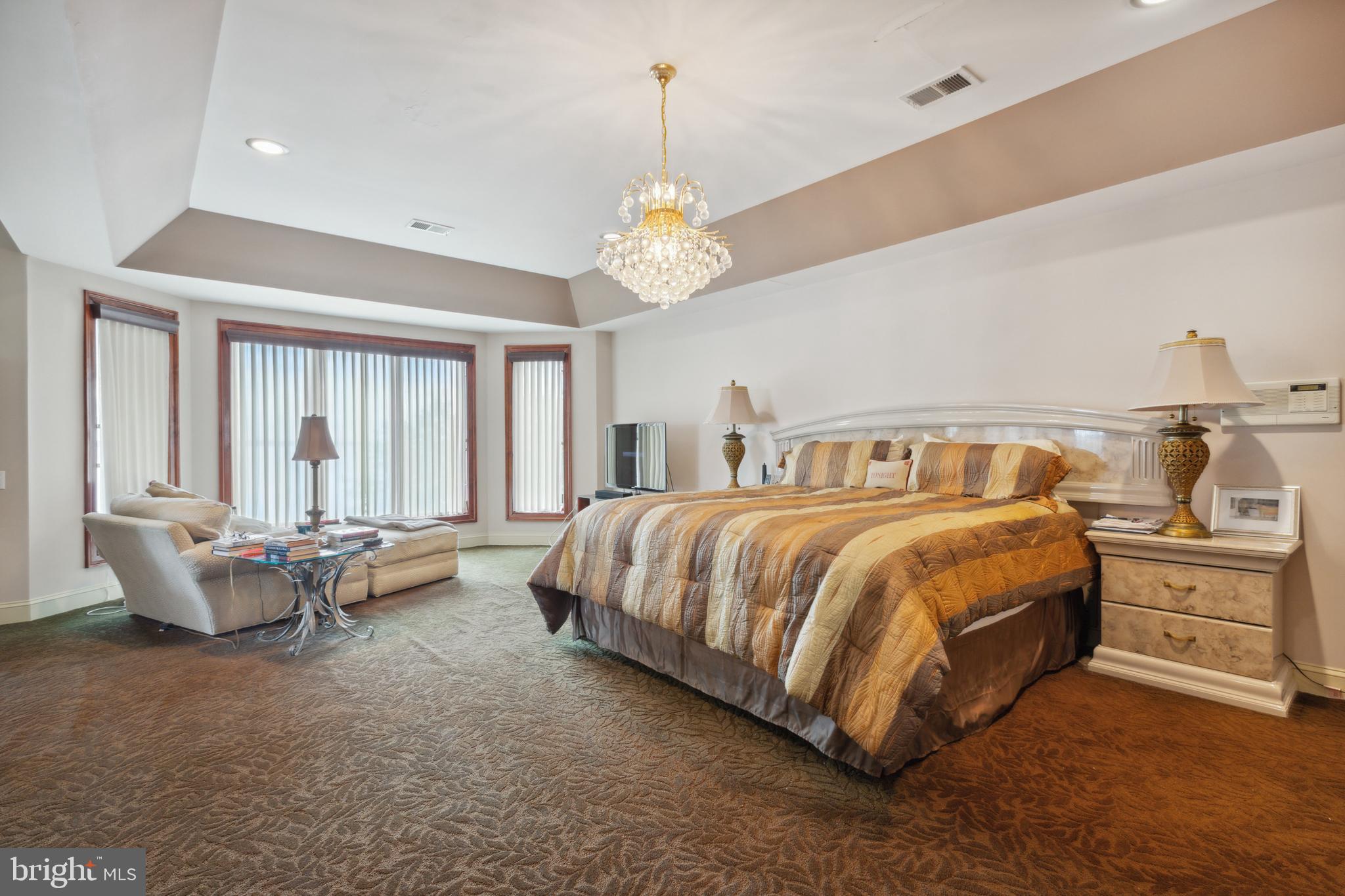 FEATHERSTONE FARMS - Residential