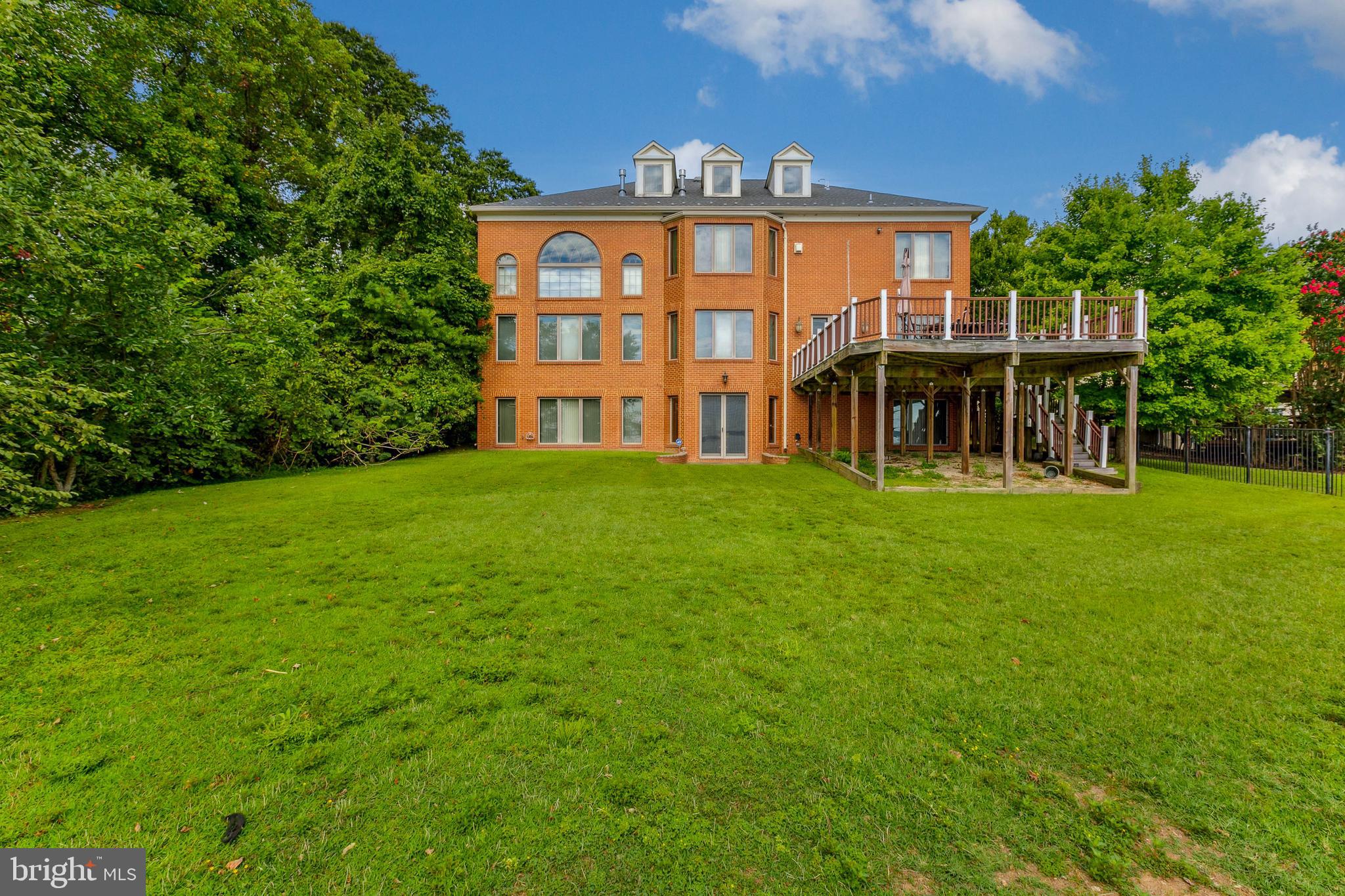 FEATHERSTONE FARMS - Residential