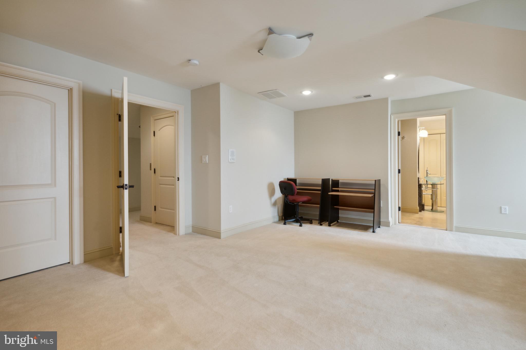 FEATHERSTONE FARMS - Residential