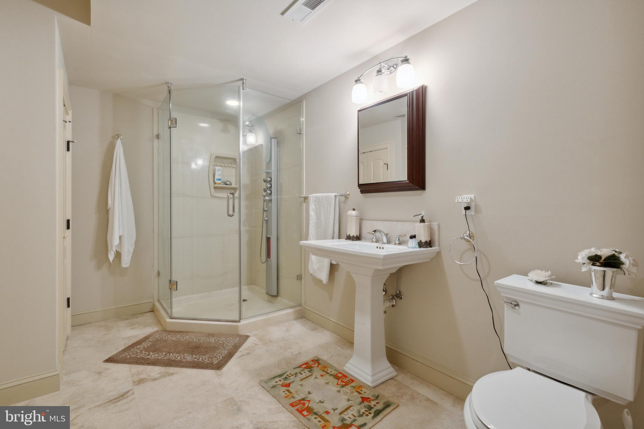 FEATHERSTONE FARMS - Residential