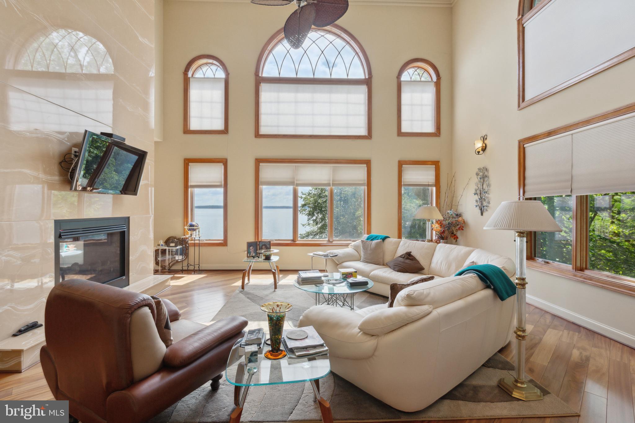 FEATHERSTONE FARMS - Residential